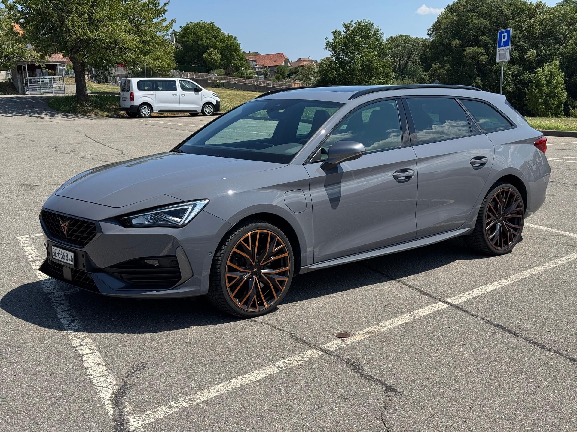 CUPRA 1.4 eHybrid DSG-image-0