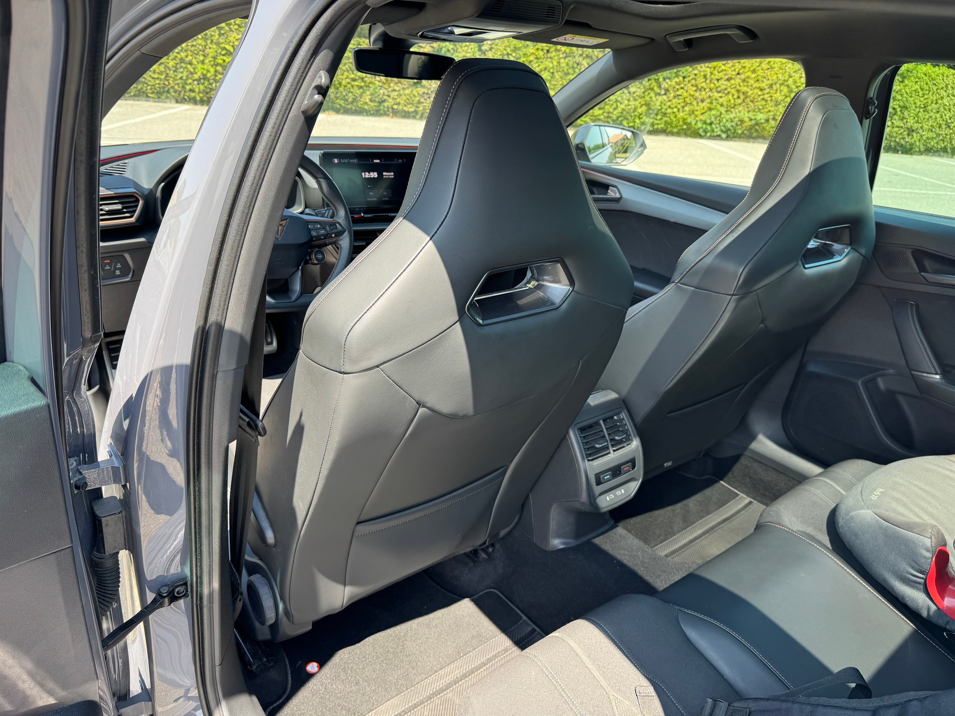 CUPRA 1.4 eHybrid DSG-image-3