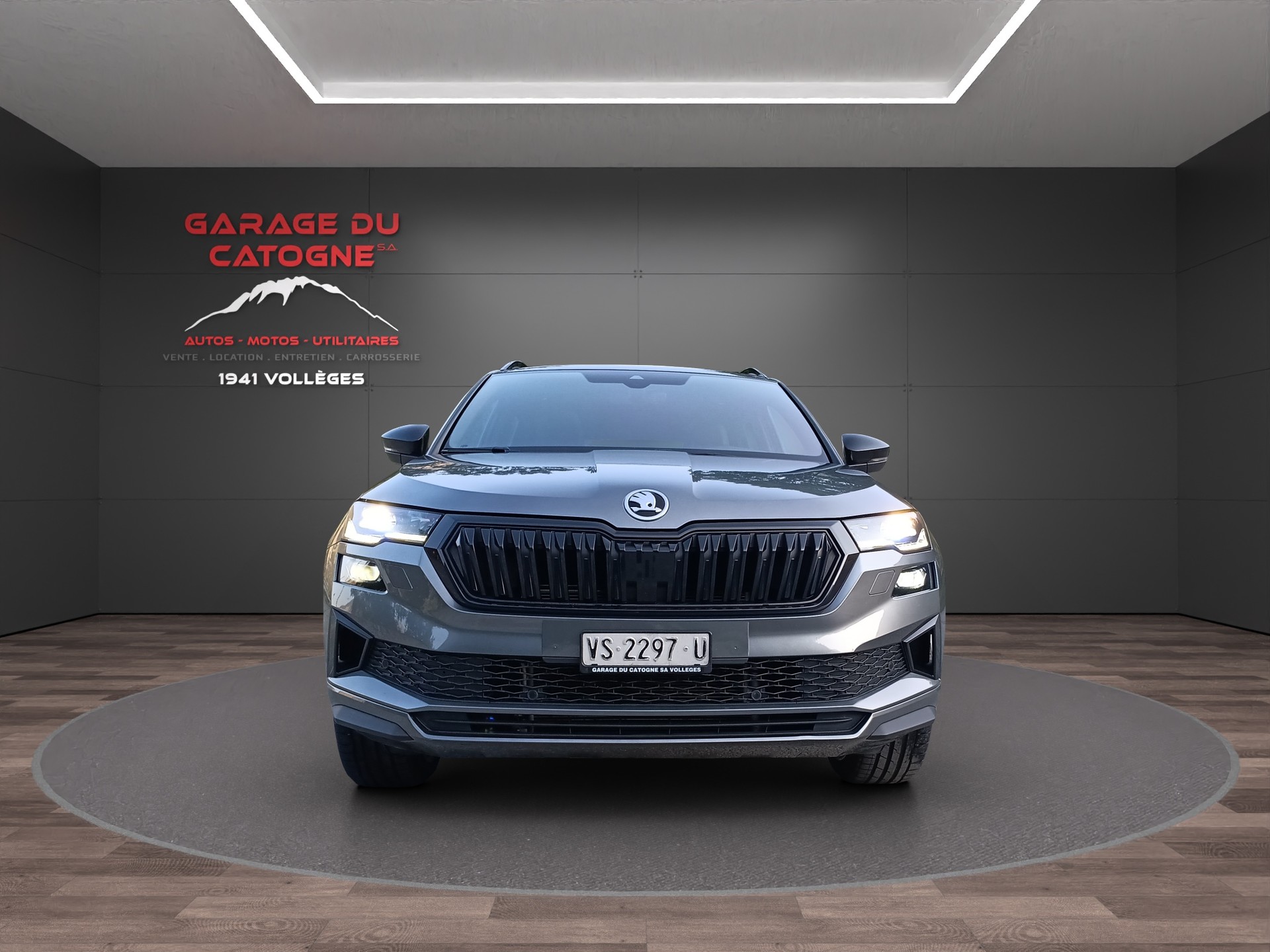 SKODA Karoq 2.0 TSI SportLine 4x4 DSG-image-2