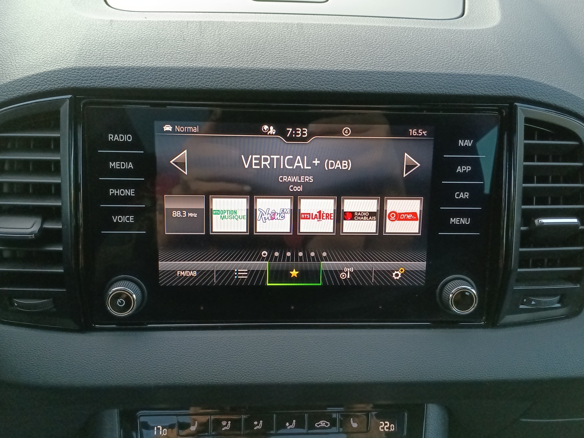 SKODA Karoq 2.0 TSI SportLine 4x4 DSG-image-14