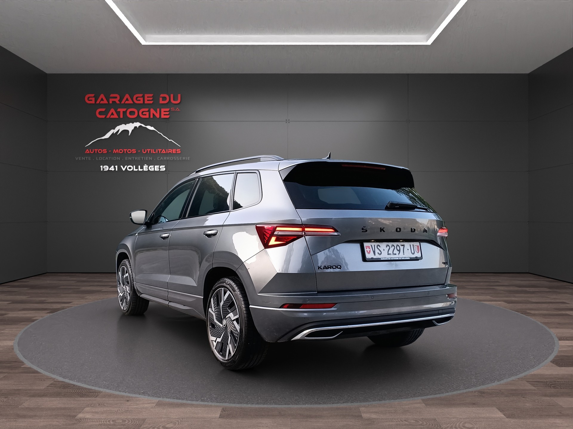 SKODA Karoq 2.0 TSI SportLine 4x4 DSG-image-4
