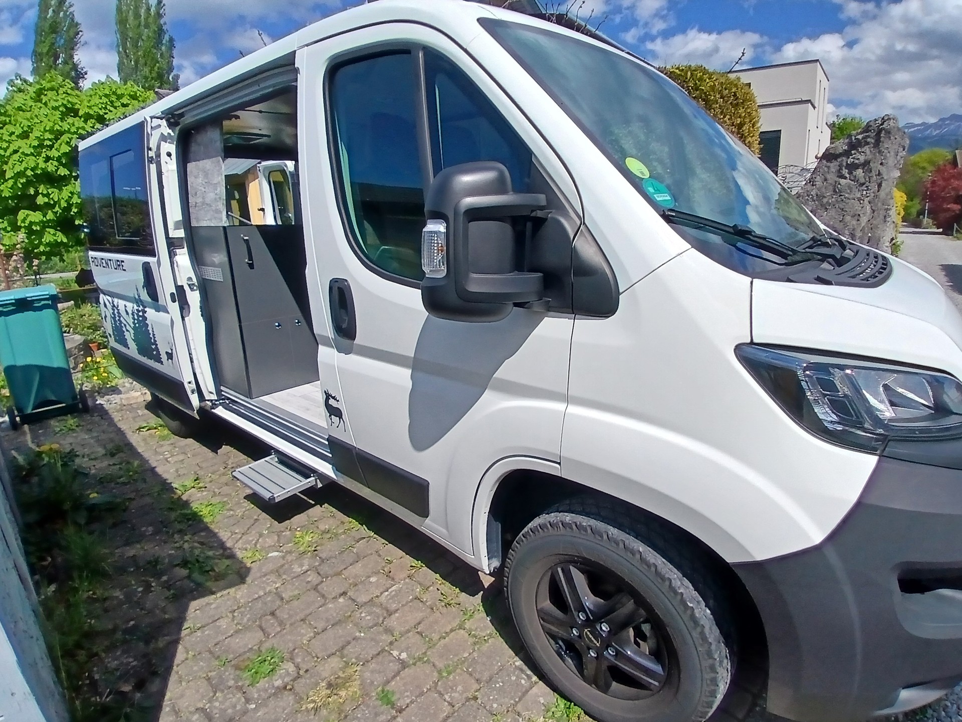 PEUGEOT 2.2 BlueHDi 140 Premium S/S-image-1