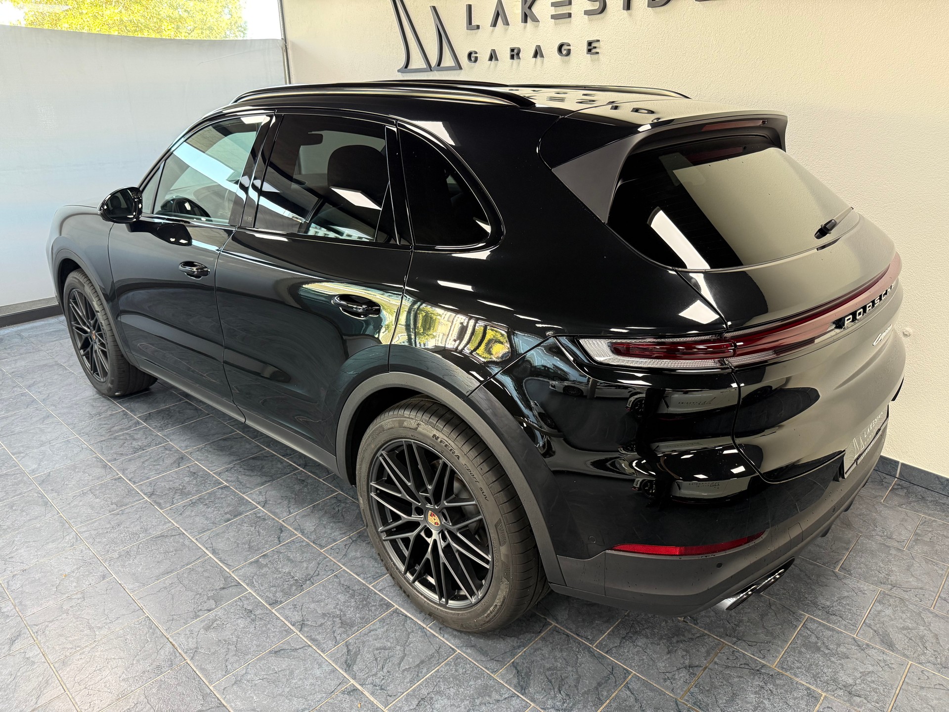 PORSCHE Cayenne Tiptronic-image-5