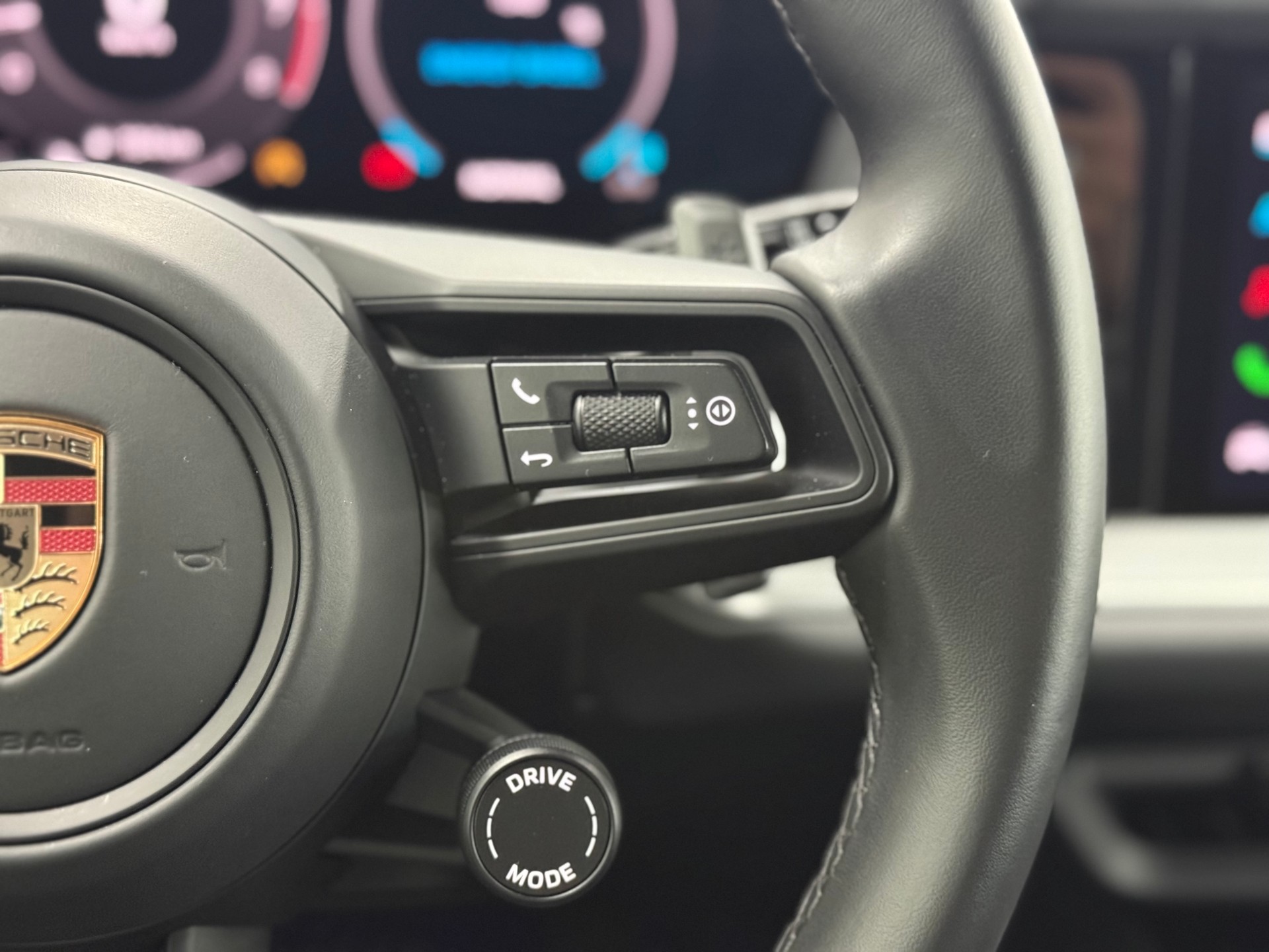 PORSCHE Cayenne Tiptronic-image-16