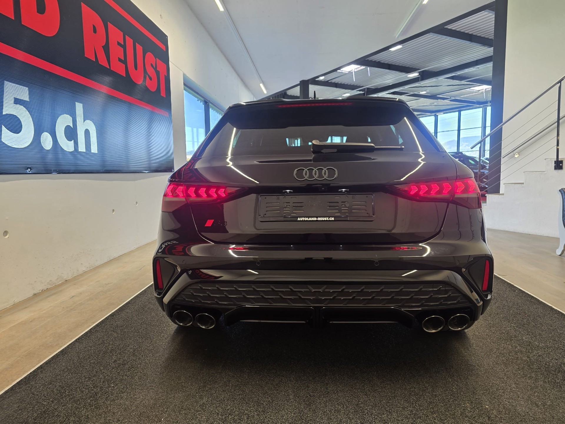 AUDI S3 Sportback TFSI quattro S-tronic-image-5