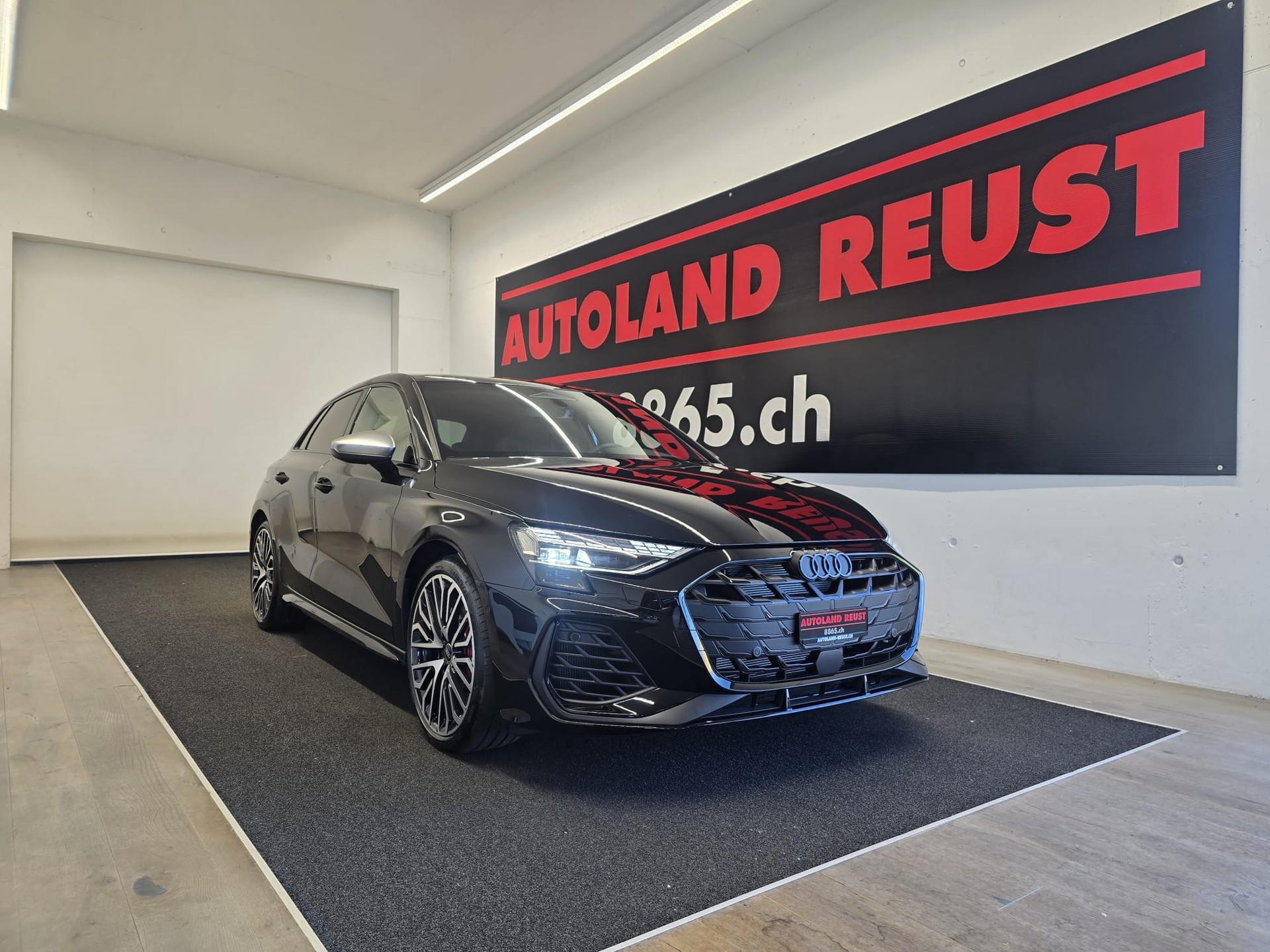 AUDI S3 Sportback TFSI quattro S-tronic-image-0