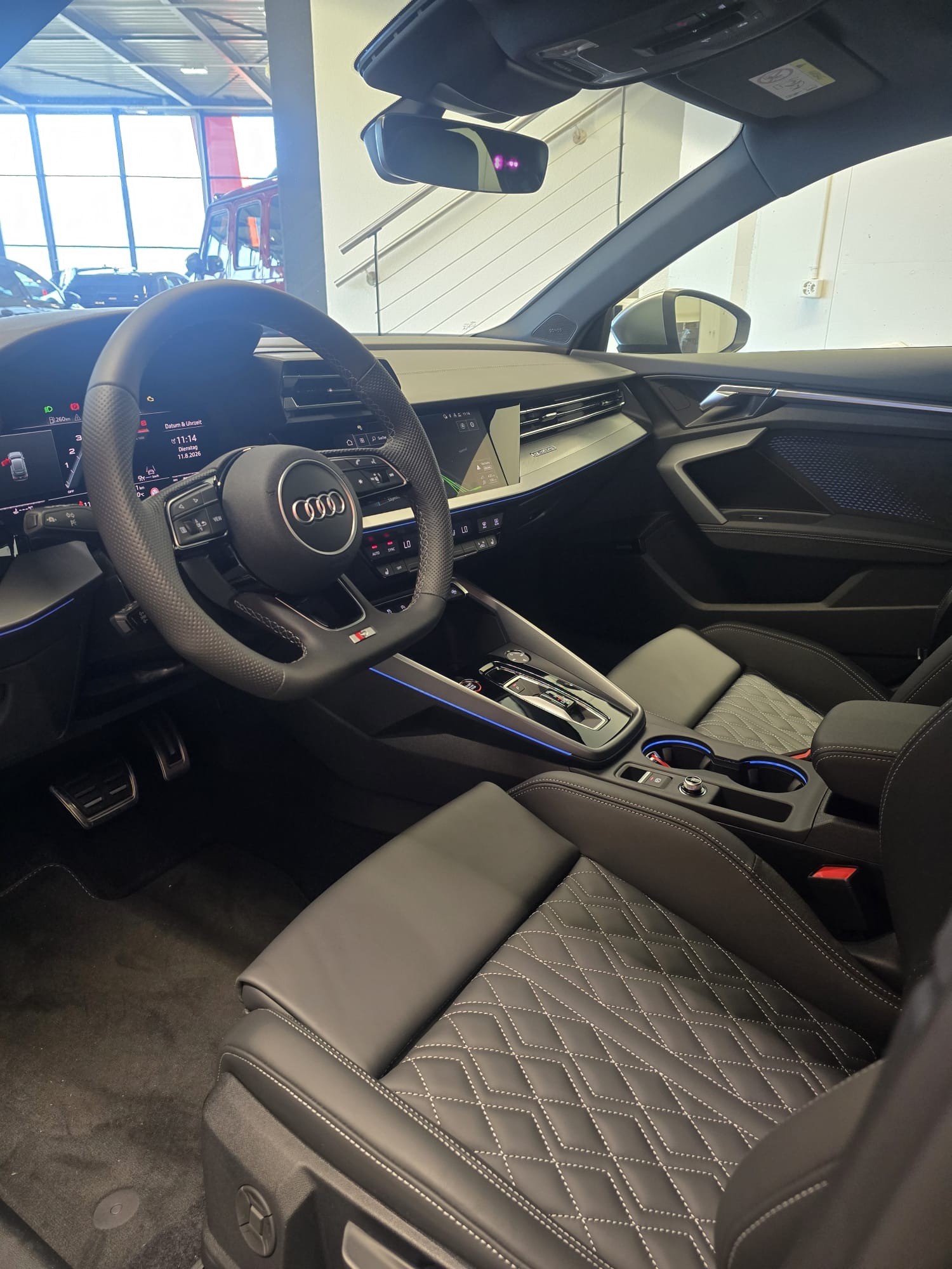 AUDI S3 Sportback TFSI quattro S-tronic-image-9