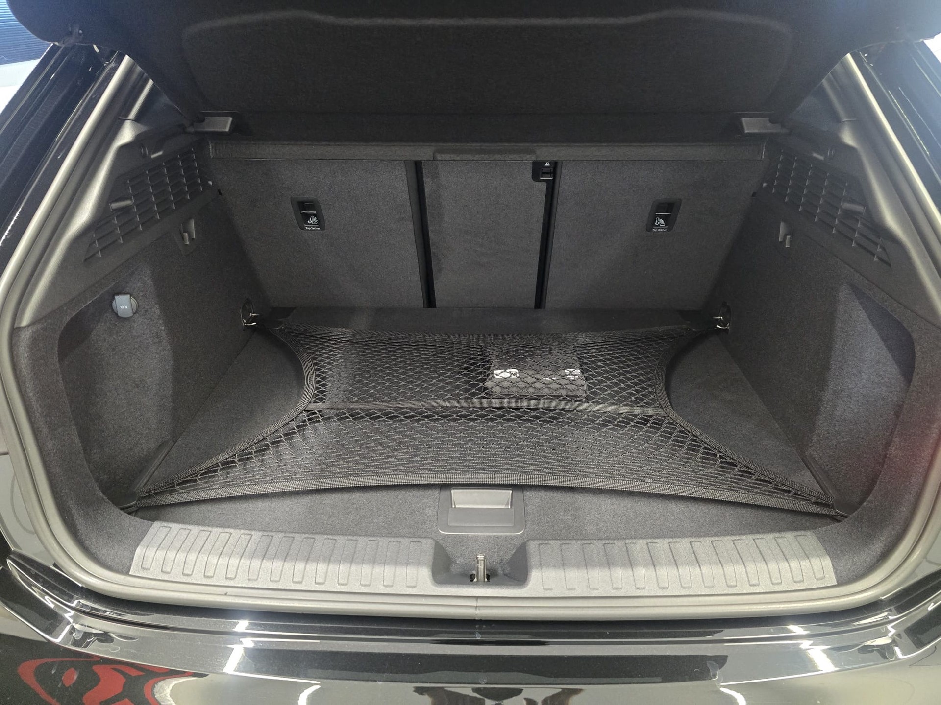 AUDI S3 Sportback TFSI quattro S-tronic-image-21