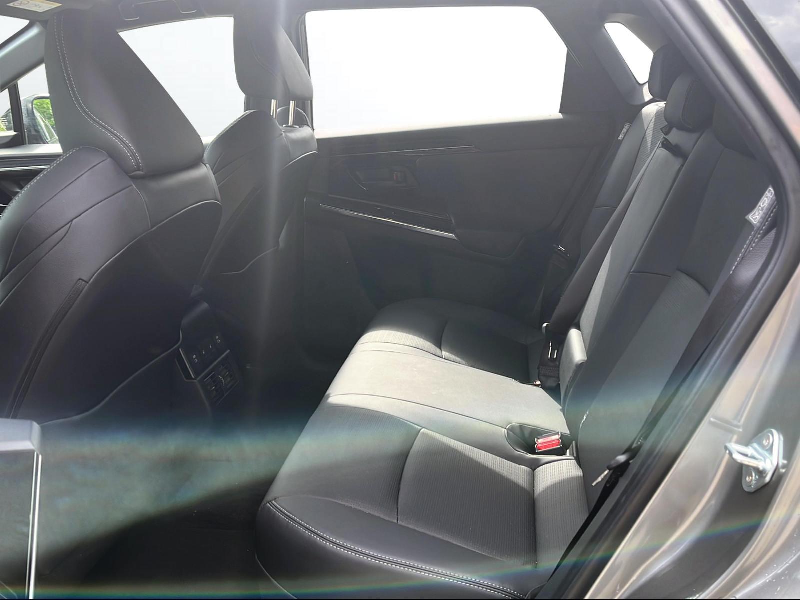 TOYOTA bZ4X Premium AWD-image-9