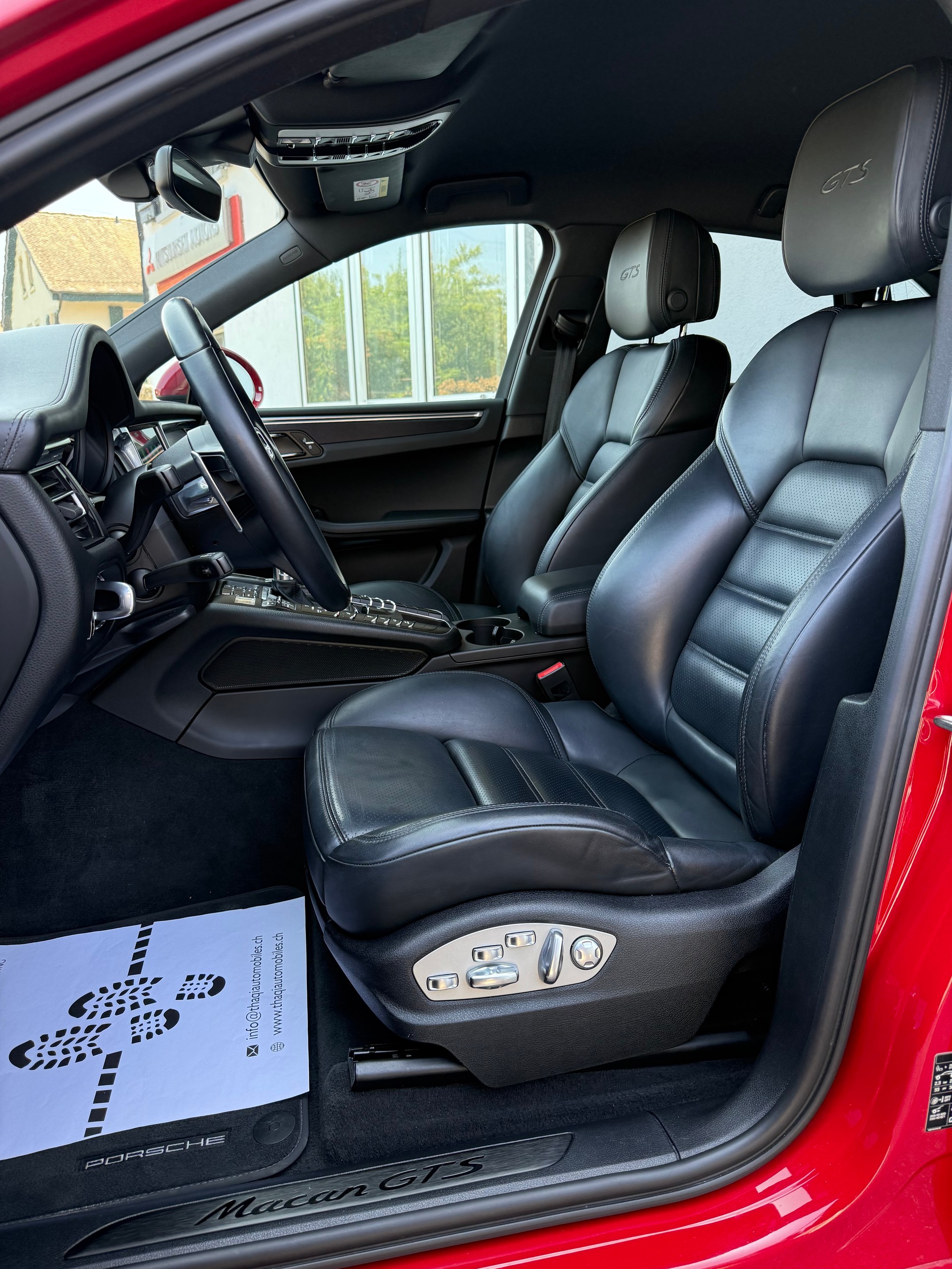PORSCHE Macan GTS PDK-image-18