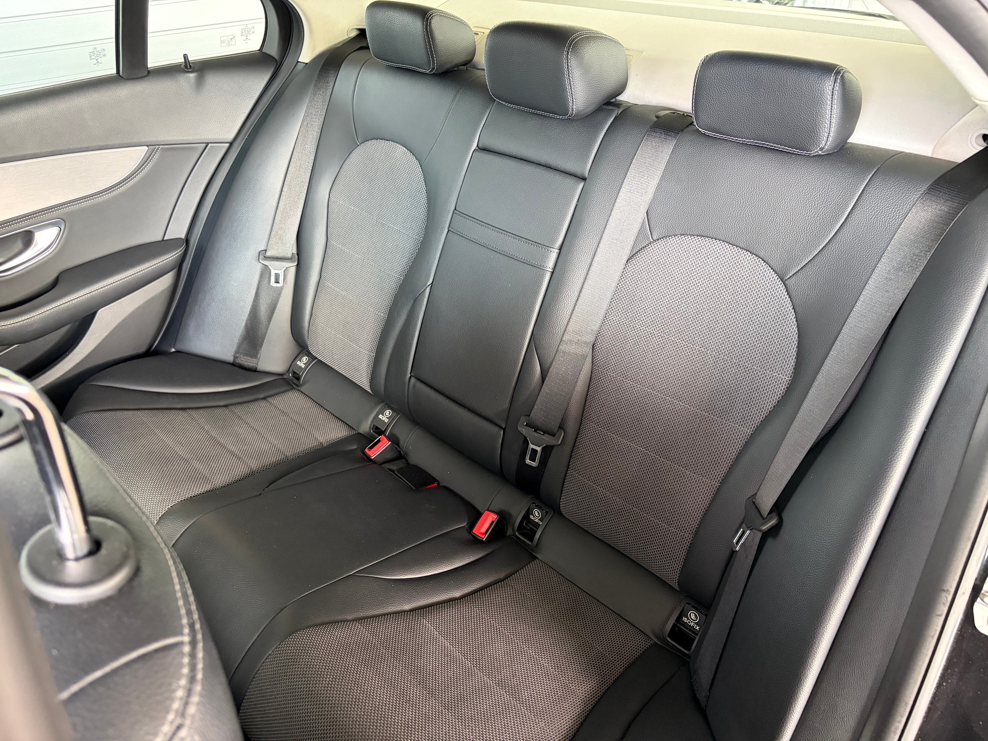 MERCEDES-BENZ C 400 Exclusive 4Matic 7G-Tronic-image-6