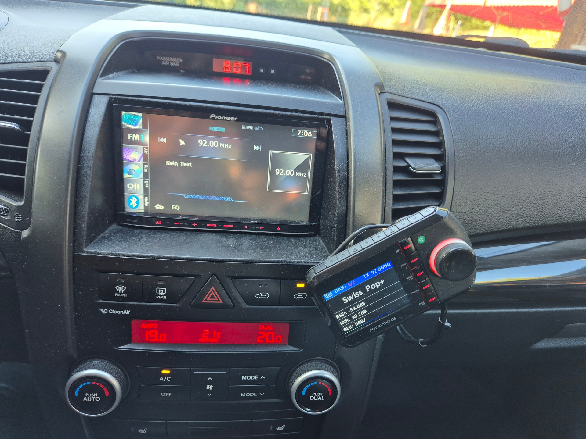 KIA Sorento 2.2 CRDI Style Automatic-image-19