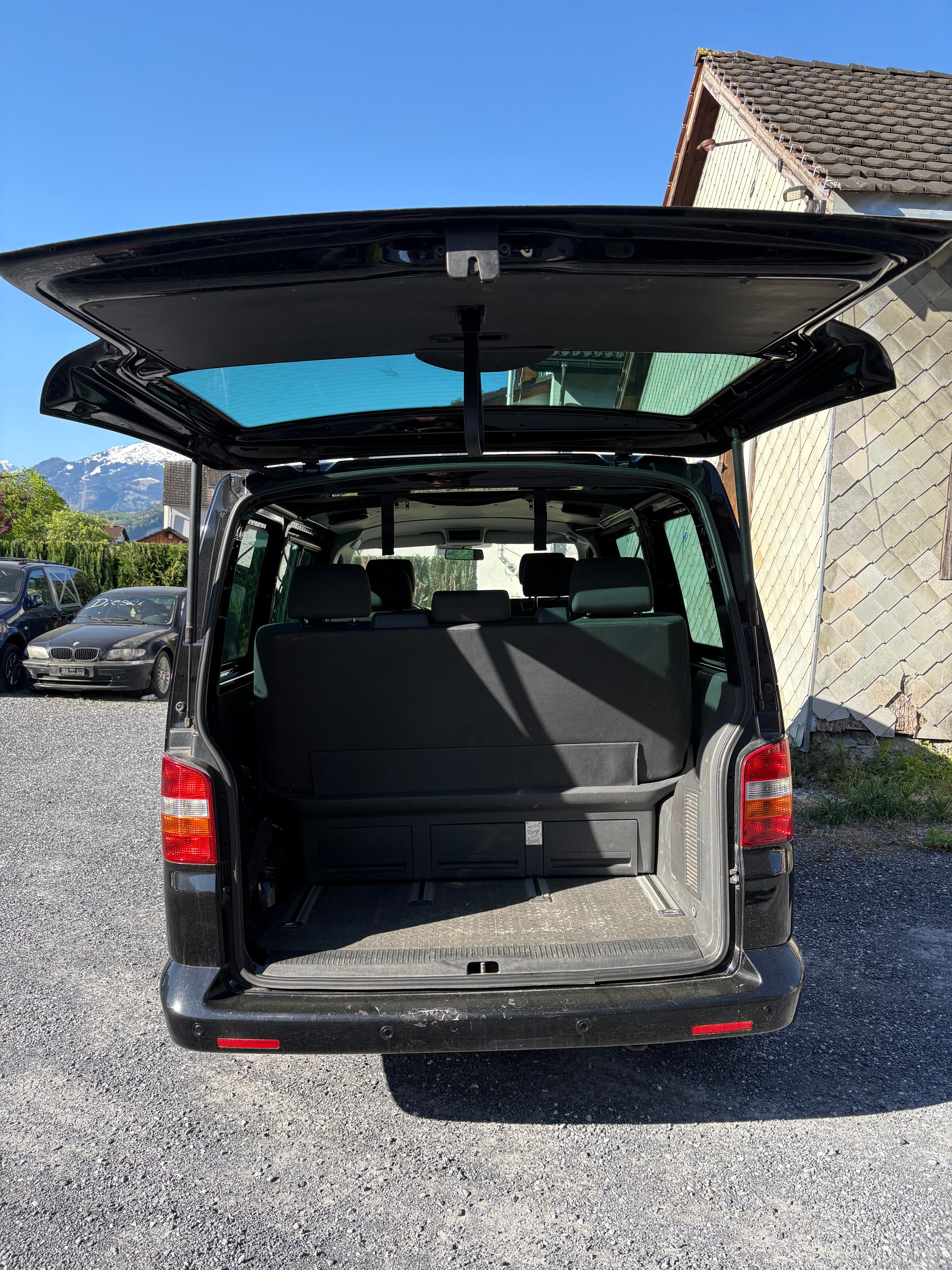 VW T5 Multivan Comfortline 2.5 TDI-image-8