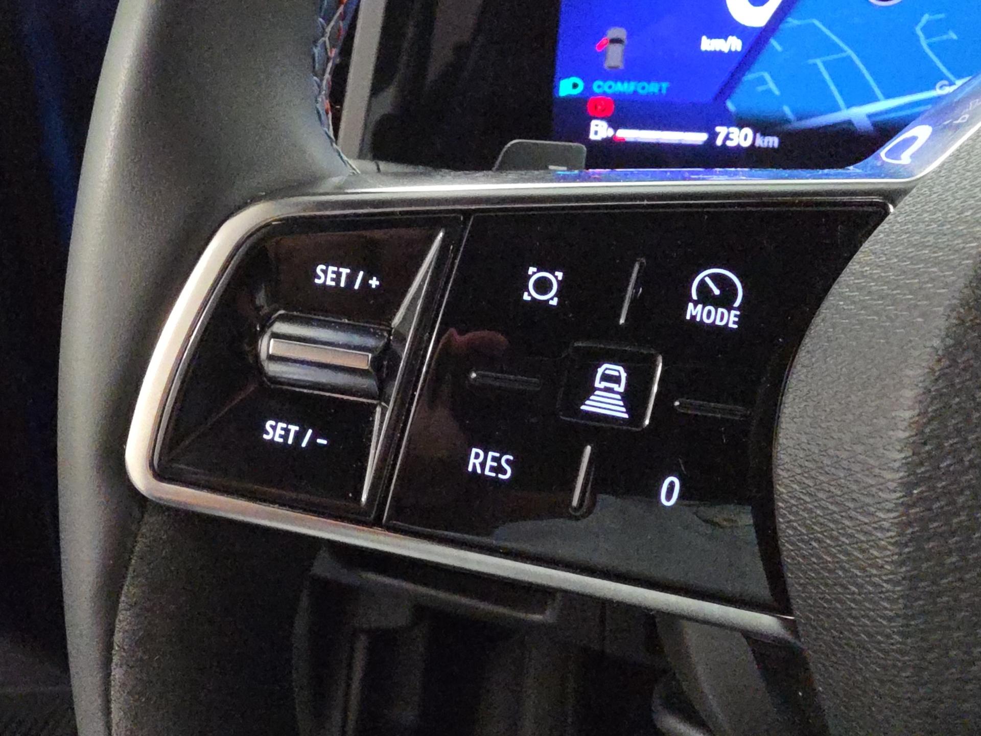 RENAULT Rafale 1.2 E-Tech Hybrid 200 Esprit Alpine-image-22