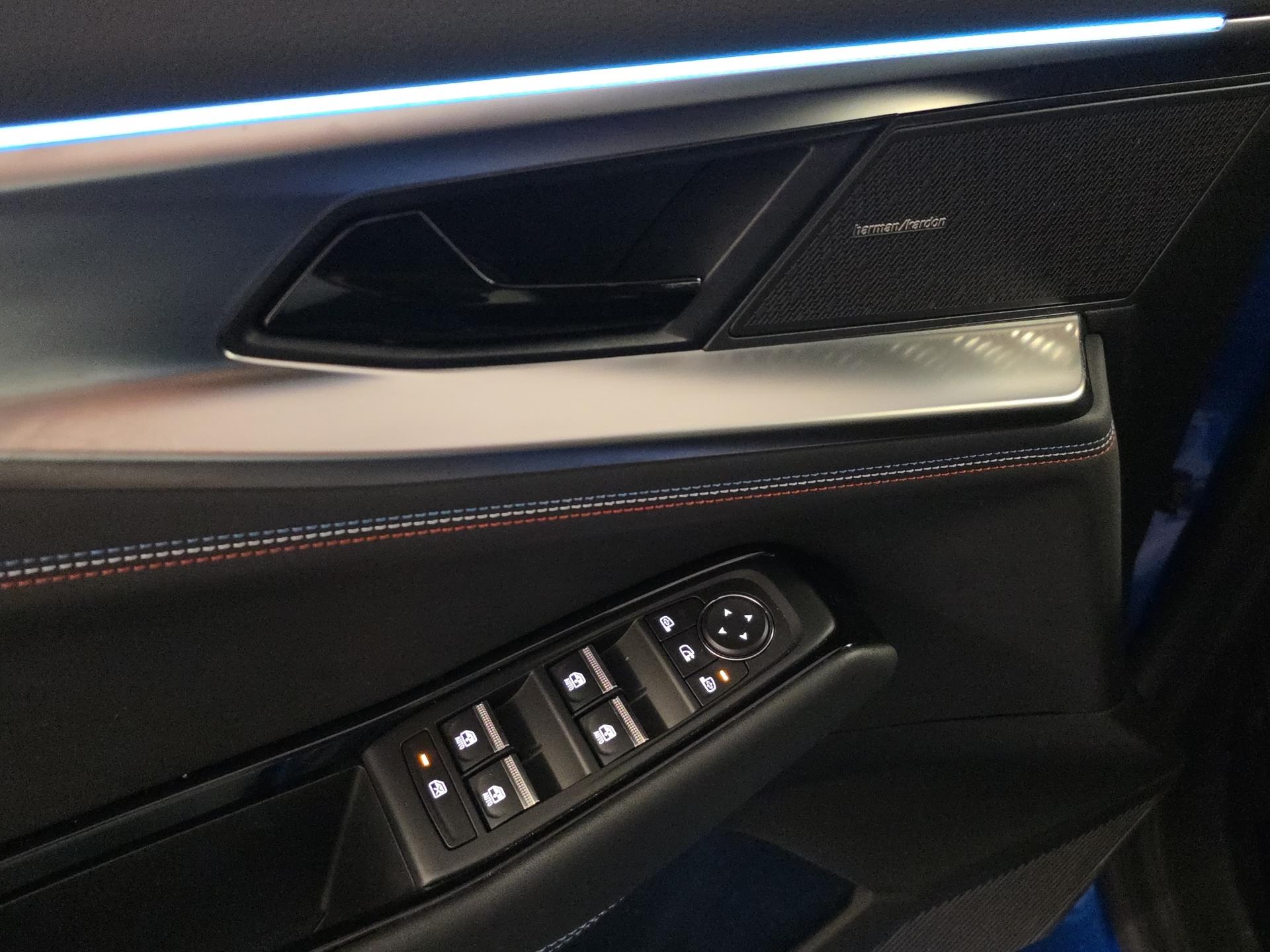 RENAULT Rafale 1.2 E-Tech Hybrid 200 Esprit Alpine-image-19