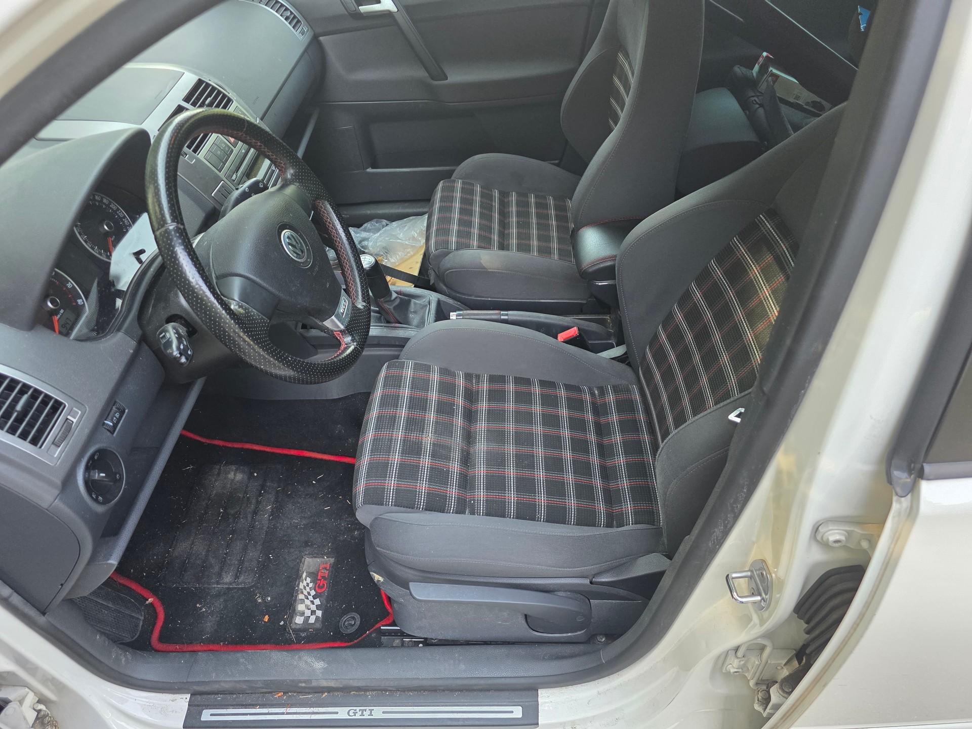 VW Polo 1.8 20V Turbo GTI-image-10