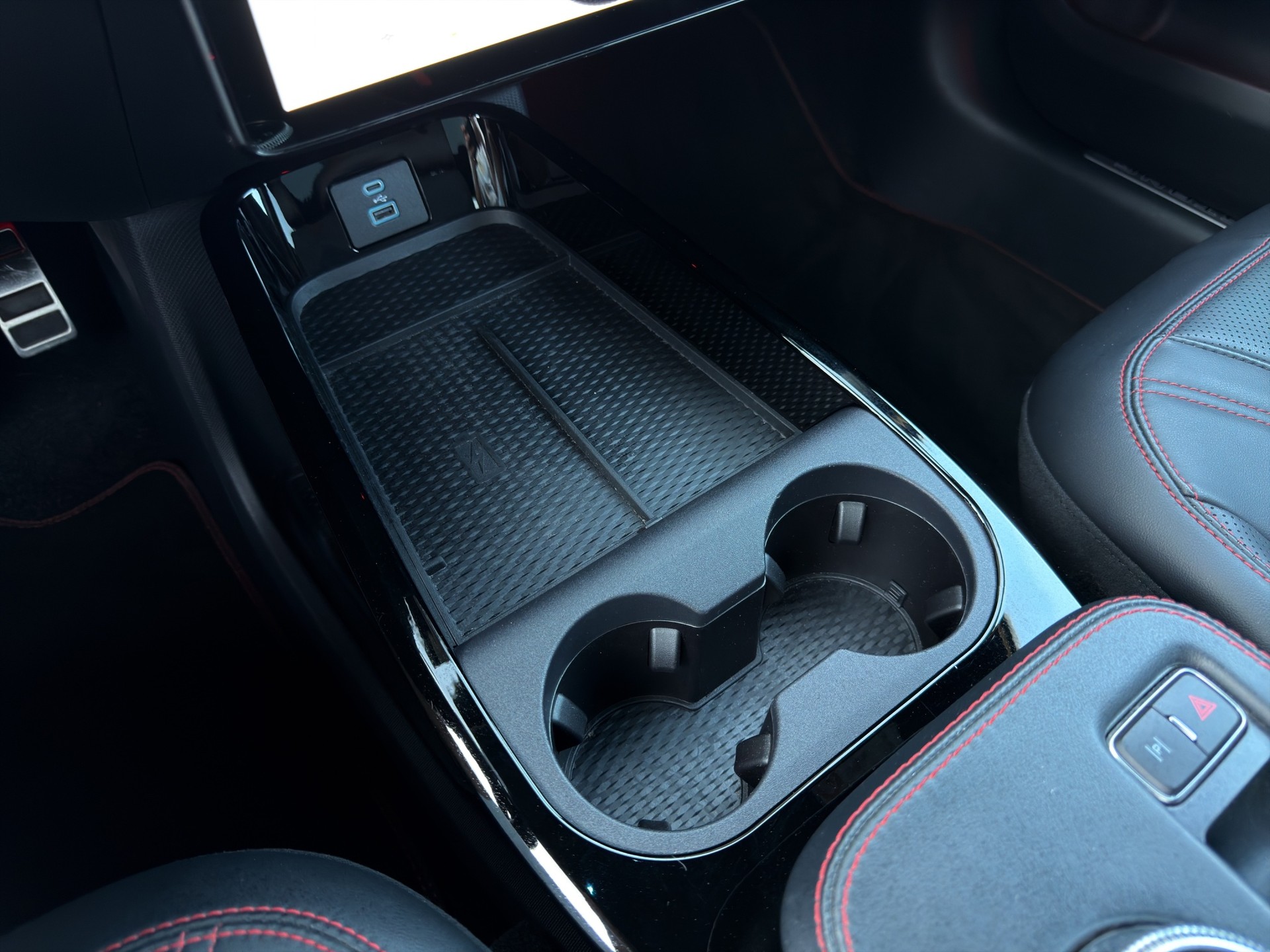 FORD Mustang MACH-E AWD 75 kWh-image-16
