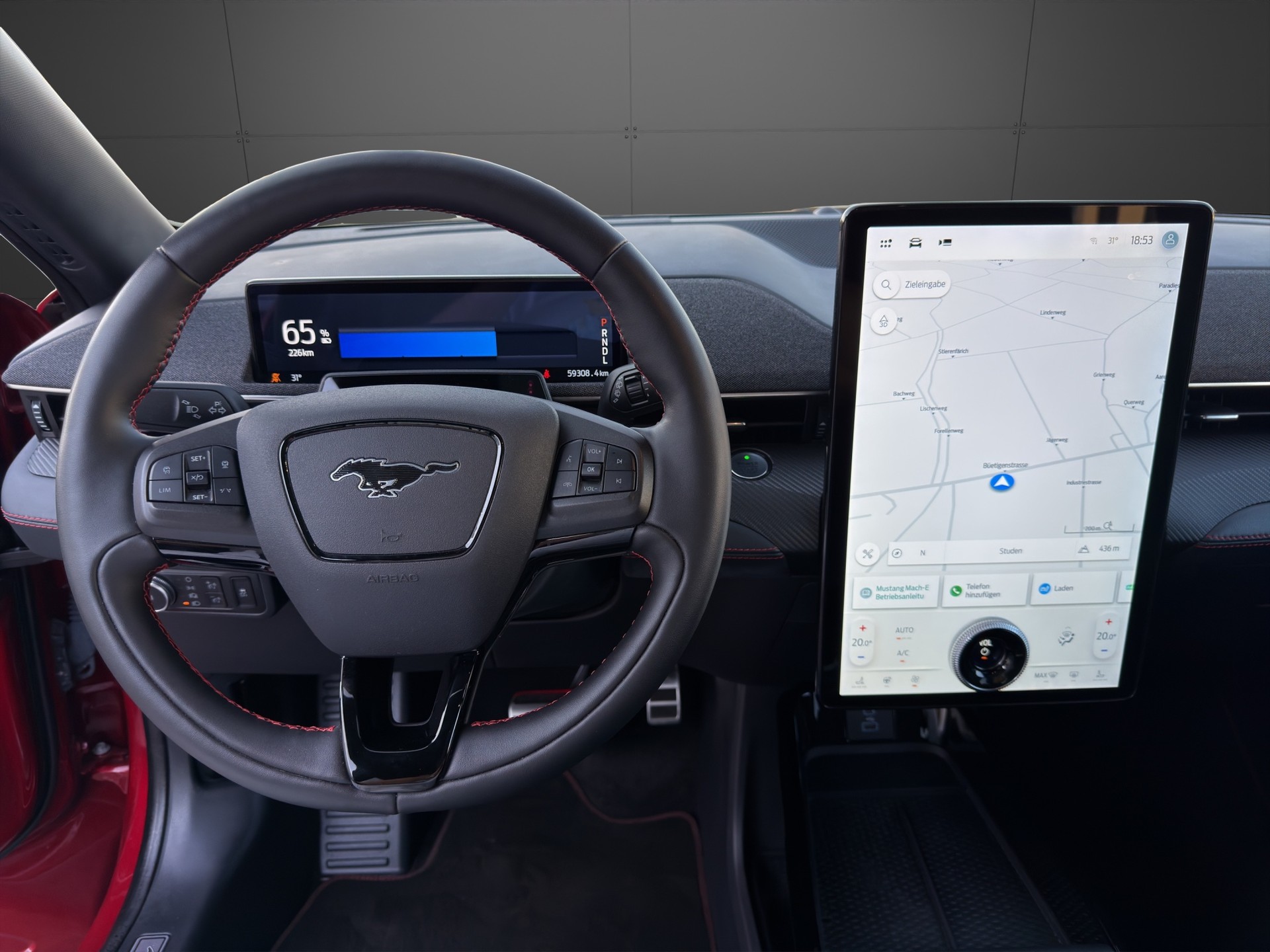 FORD Mustang MACH-E AWD 75 kWh-image-12
