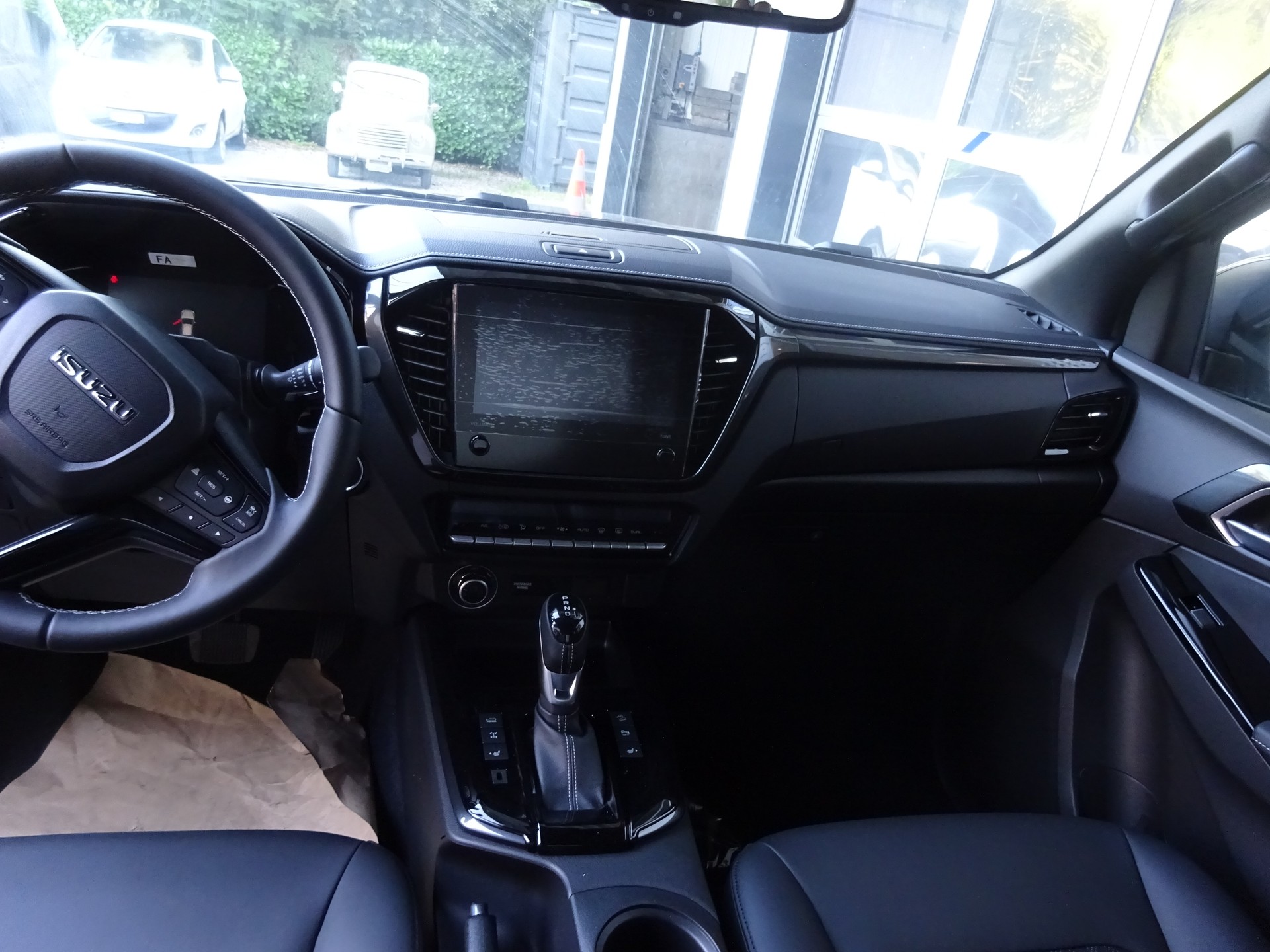 ISUZU D-MAX 1.9 SpaceCab N60 Nitro Sport 4x4 AT-image-8