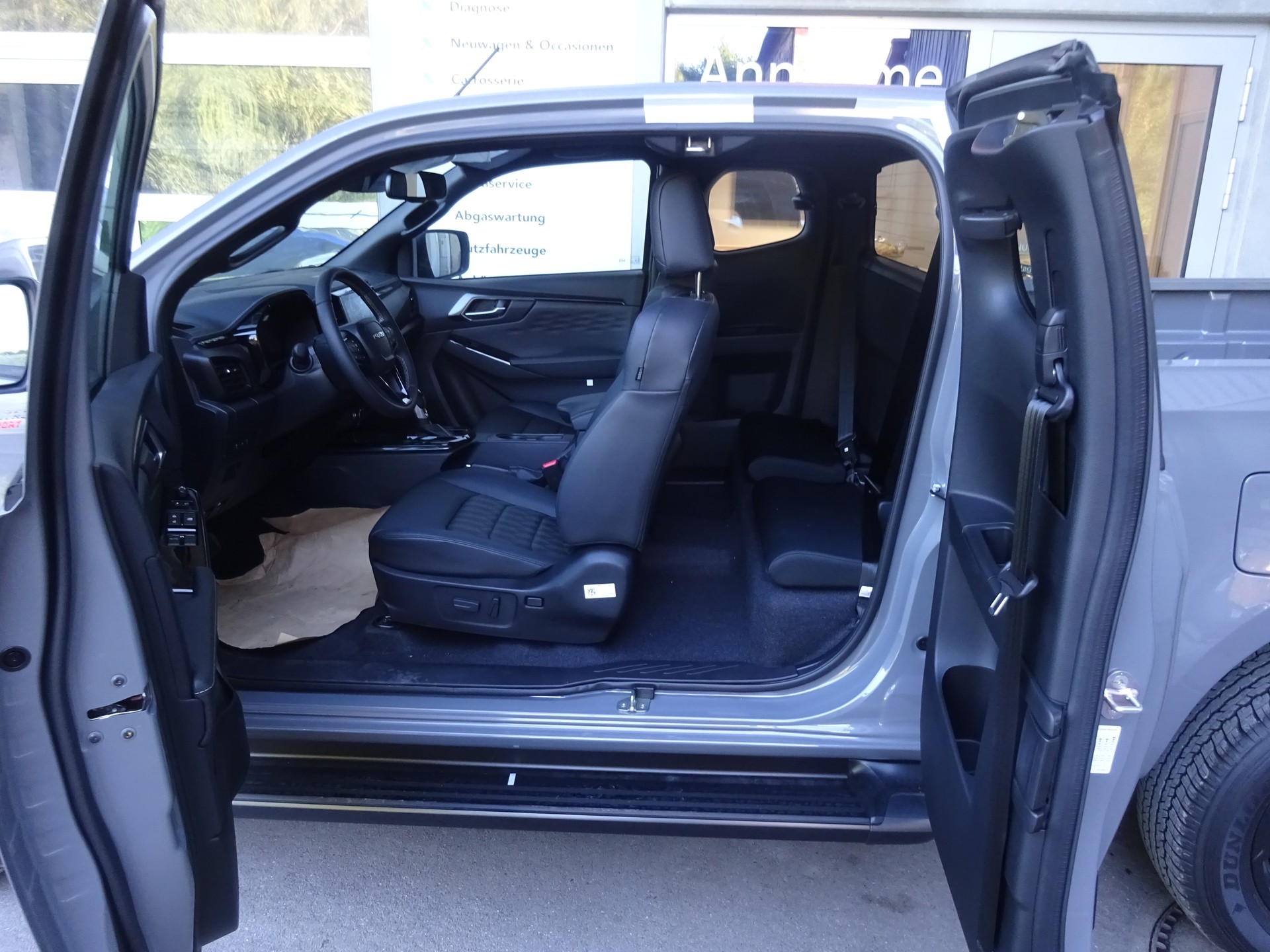 ISUZU D-MAX 1.9 SpaceCab N60 Nitro Sport 4x4 AT-image-4