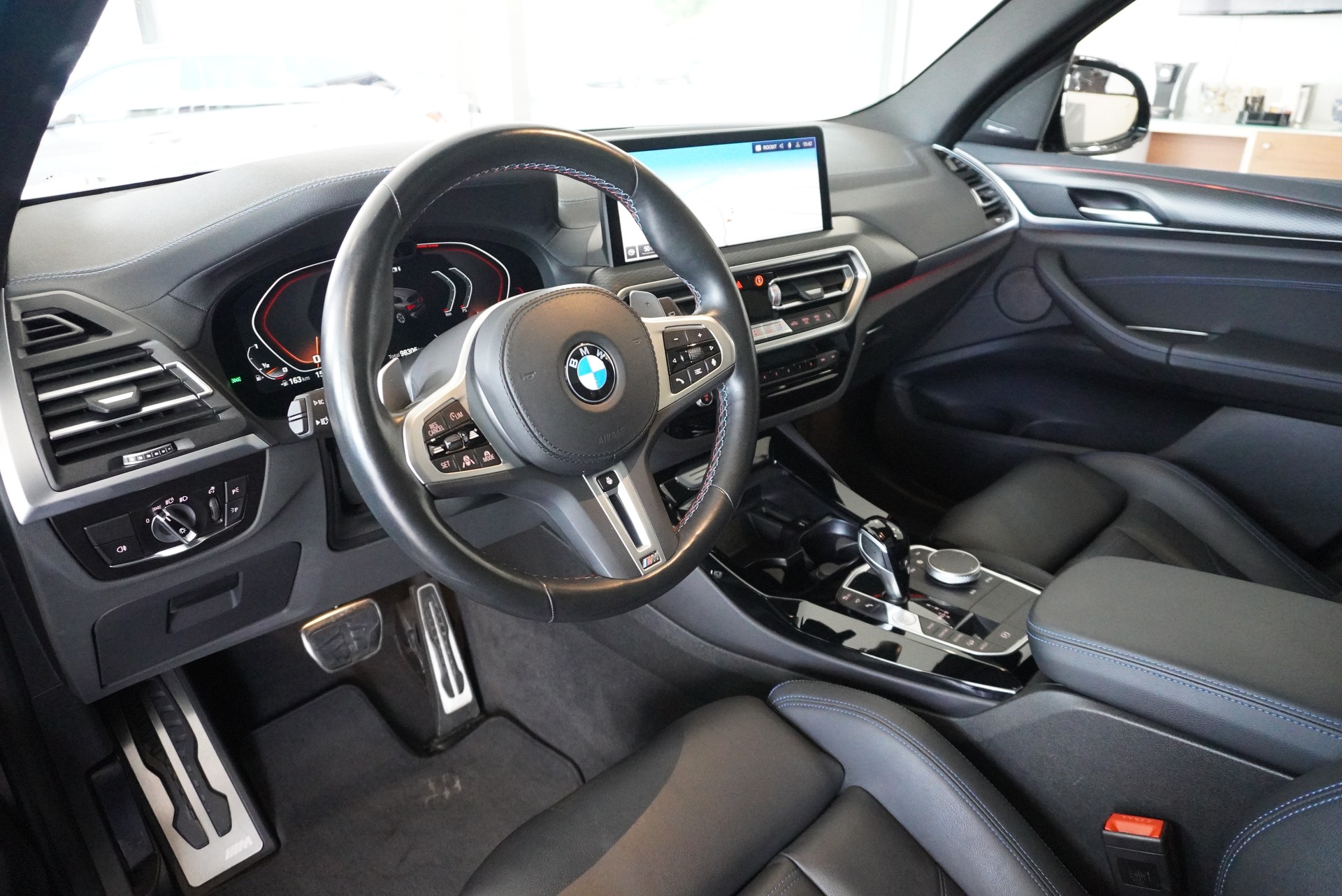 BMW X3 M40i-image-12