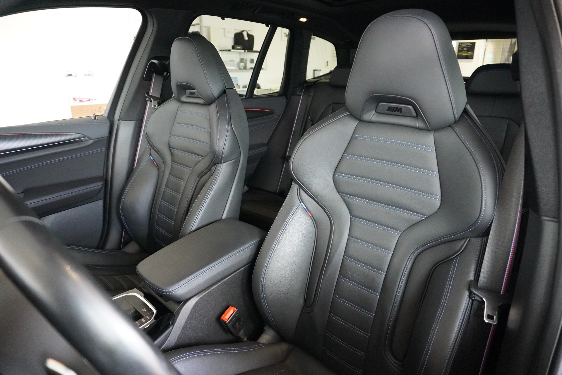 BMW X3 M40i-image-13