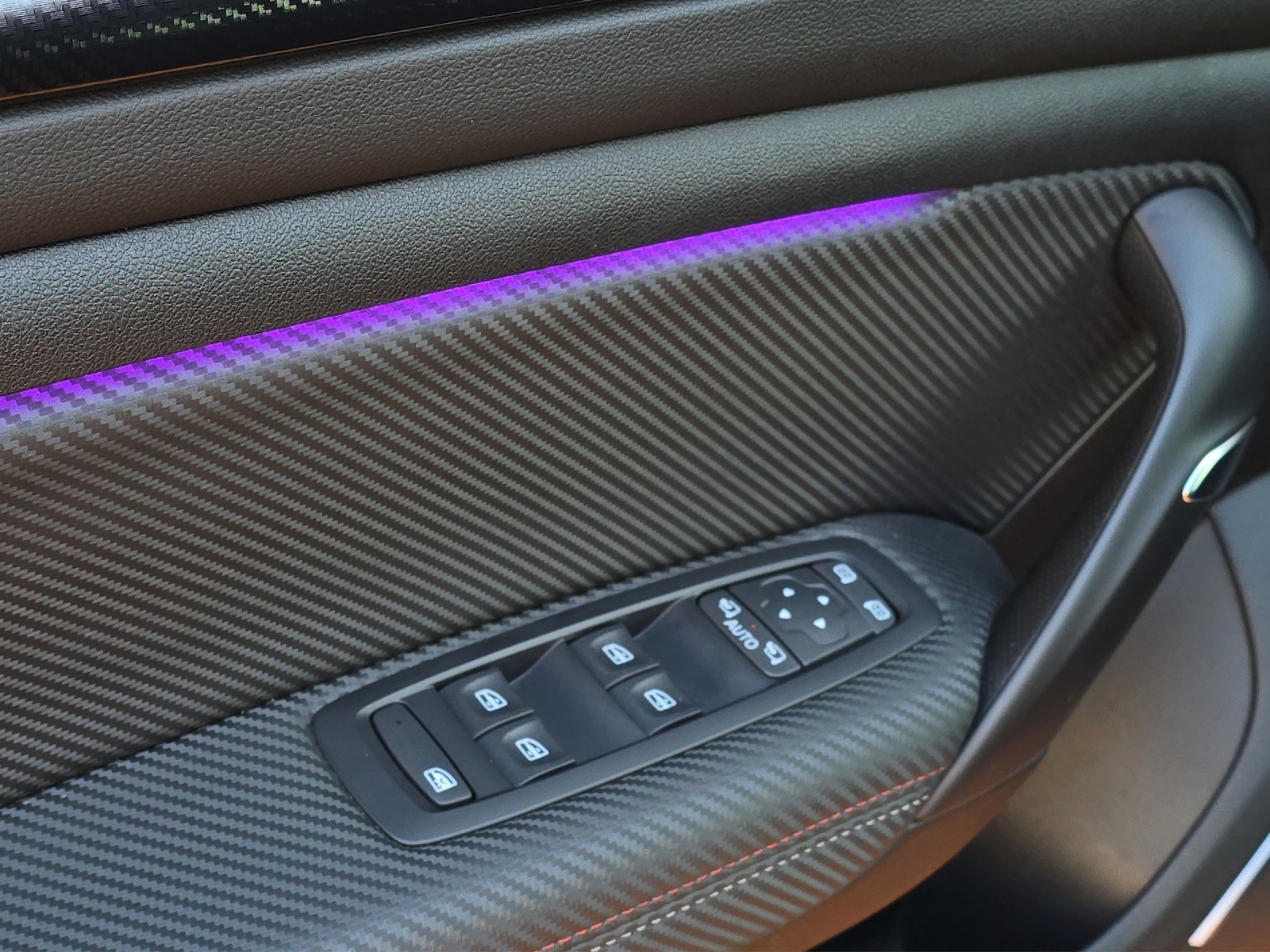 RENAULT Mégane Trophy 300 EDC 4CONTROL Recaro-image-17