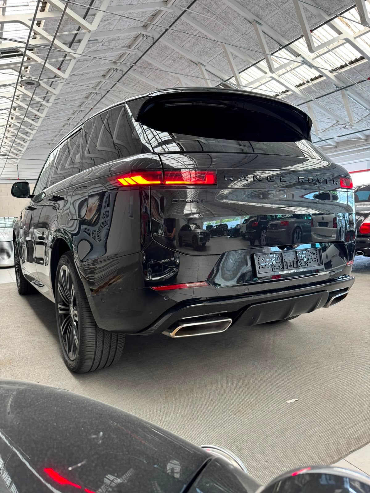 LAND ROVER Range Rover Sport P550e 3.0 Si6 PHEV Autobiography Automatic-image-9