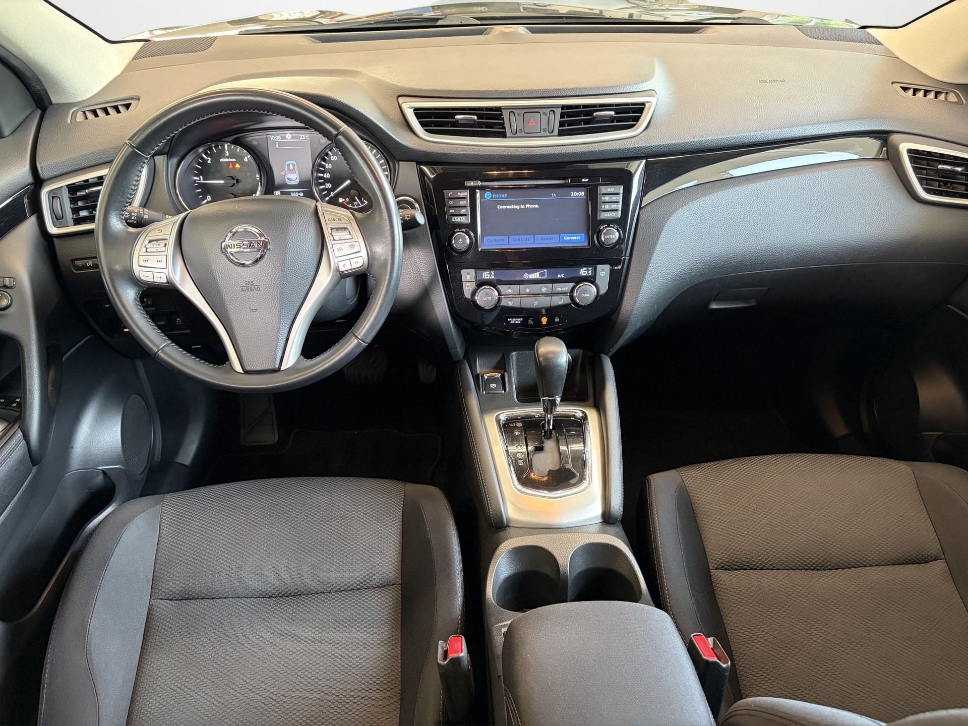 NISSAN Qashqai 1.6 dCi 360° Xtronic CVT-image-10