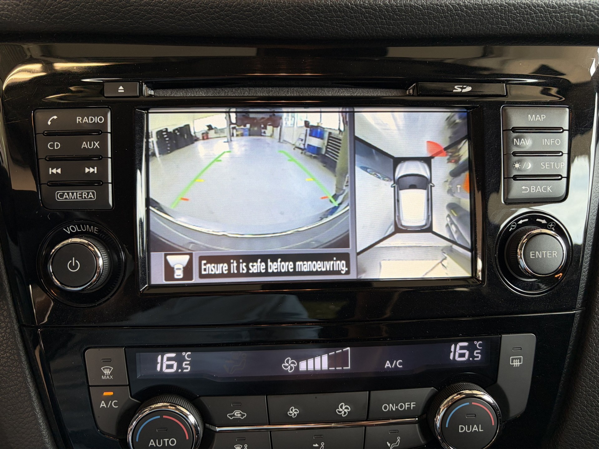 NISSAN Qashqai 1.6 dCi 360° Xtronic CVT-image-13