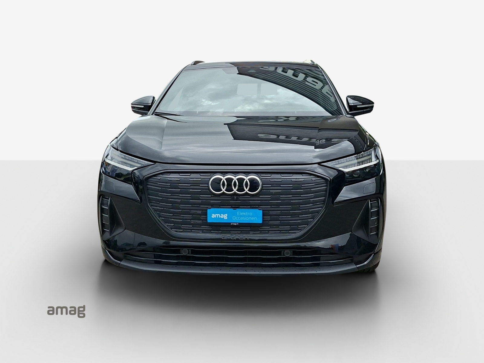 AUDI Q4 e-tron 45 quattro-image-7