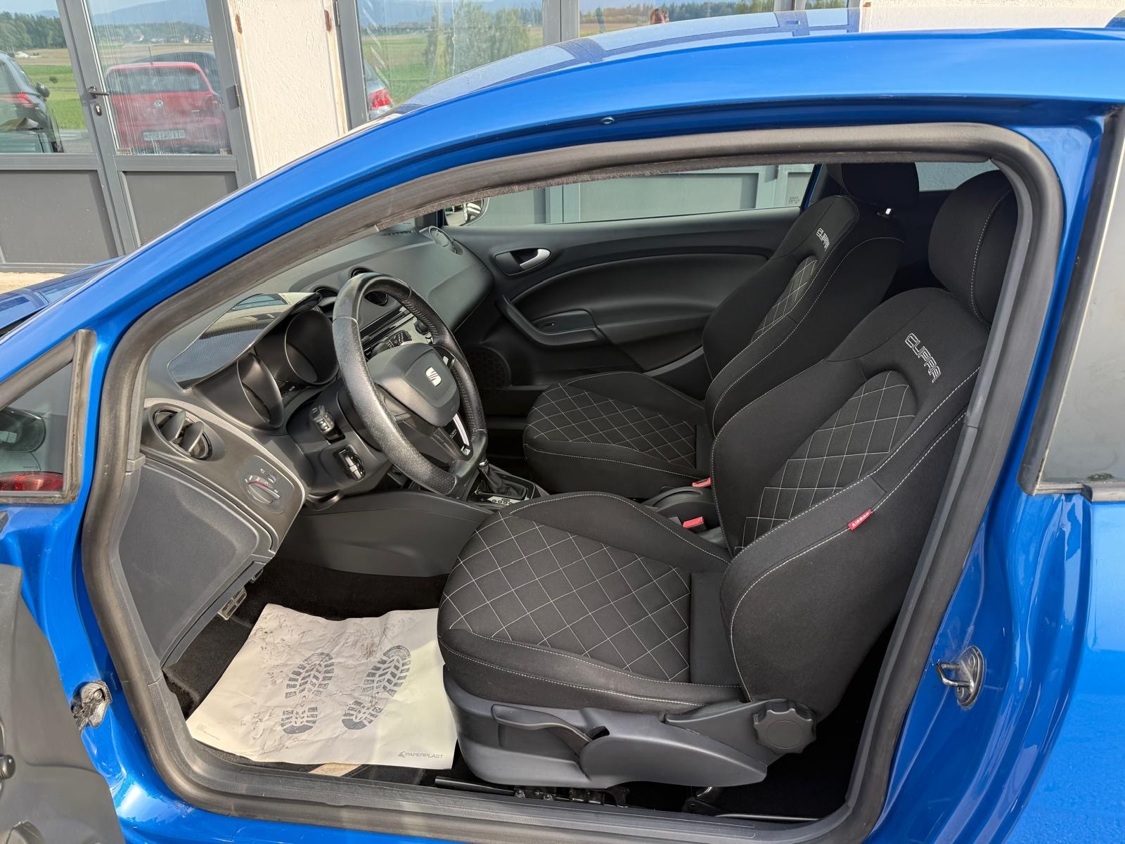 SEAT Ibiza SC 1.4 TSI Cupra R-Evolution DSG-image-5
