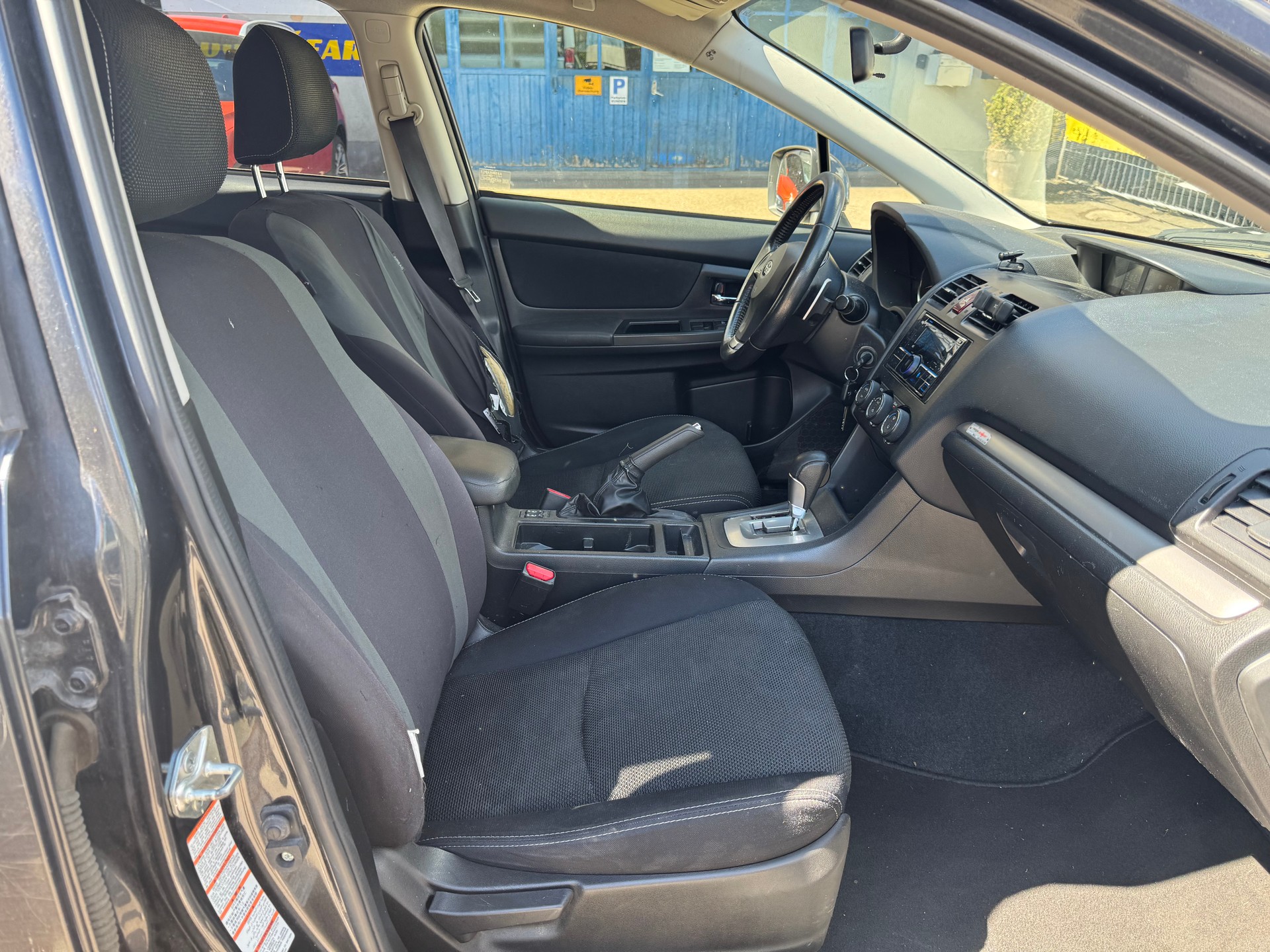 SUBARU XV 2.0 Swiss Two AWD CVT-image-6