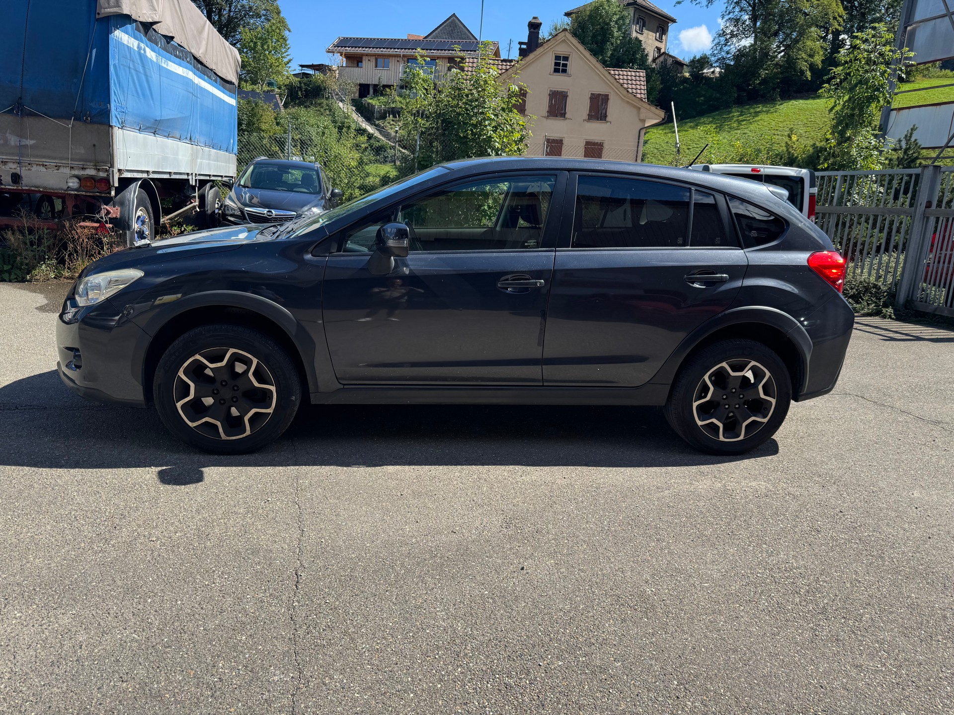SUBARU XV 2.0 Swiss Two AWD CVT-image-4