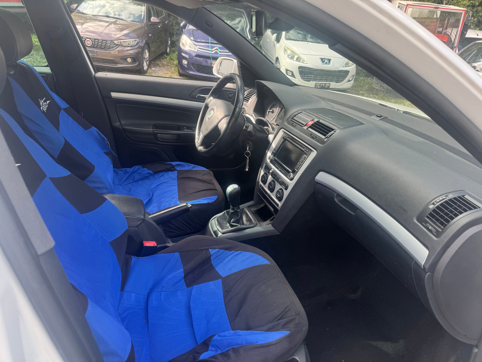 SKODA Octavia 2.0 TFSI RS-image-6