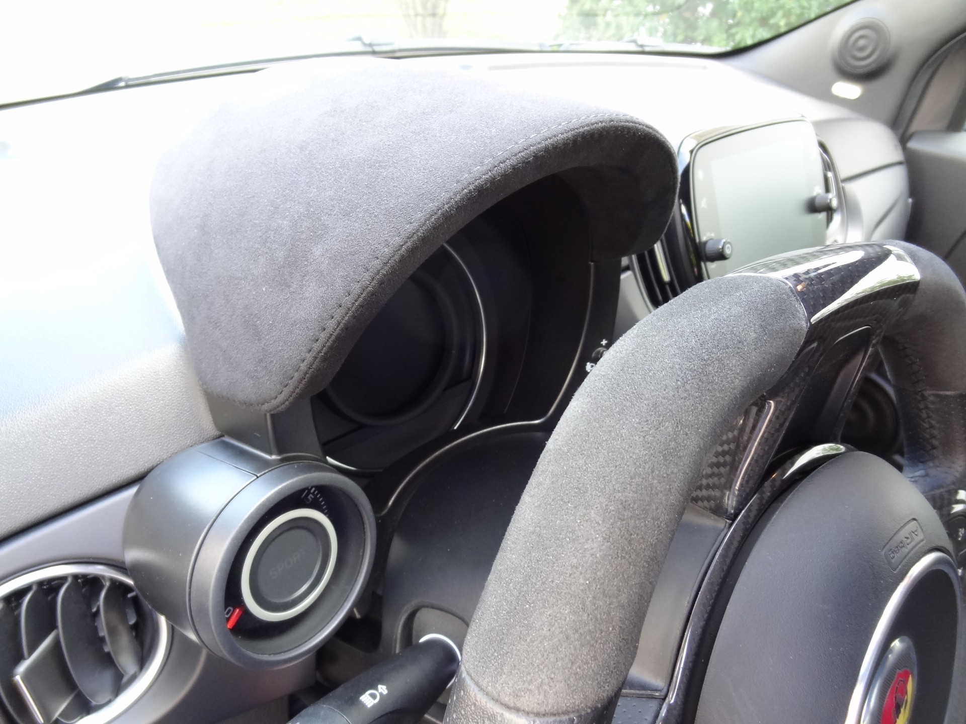 FIAT 695 1.4 16V Turbo Abarth 695 Competizione Dualogic-image-24