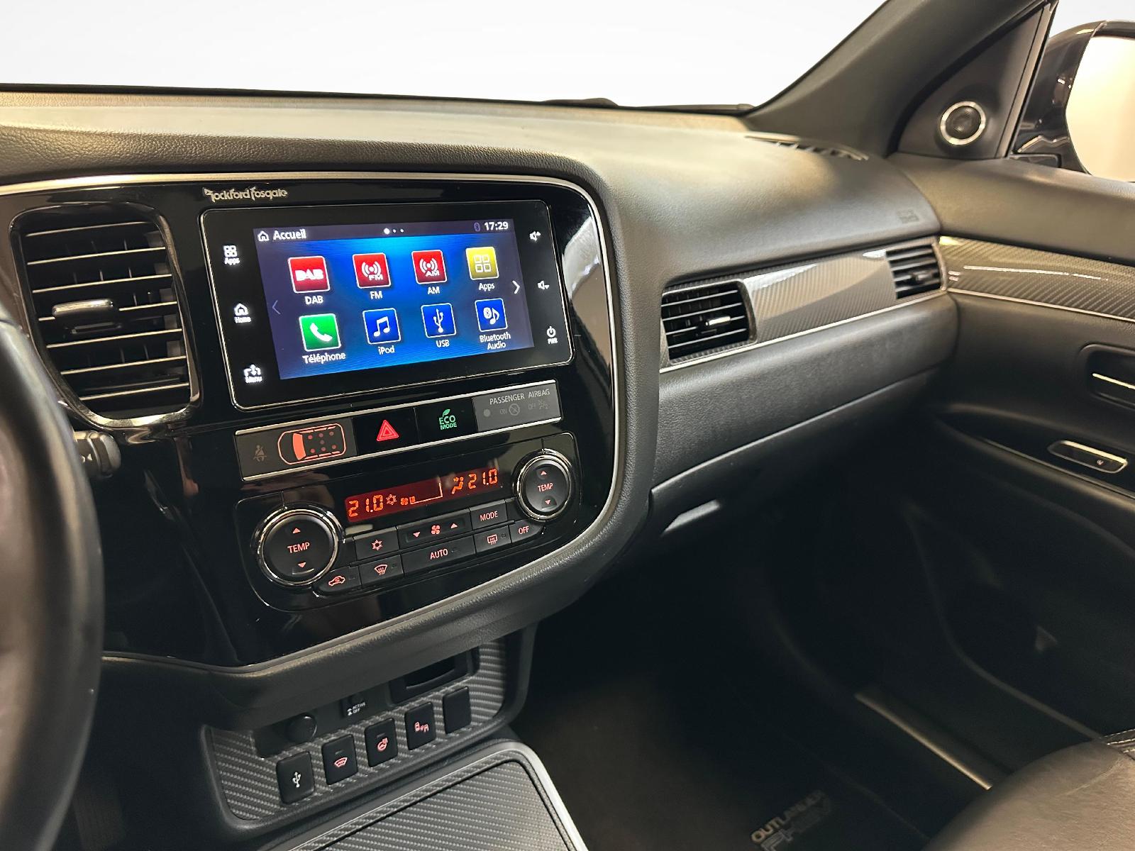 MITSUBISHI Outlander 2.4 PHEV Diamond-image-7