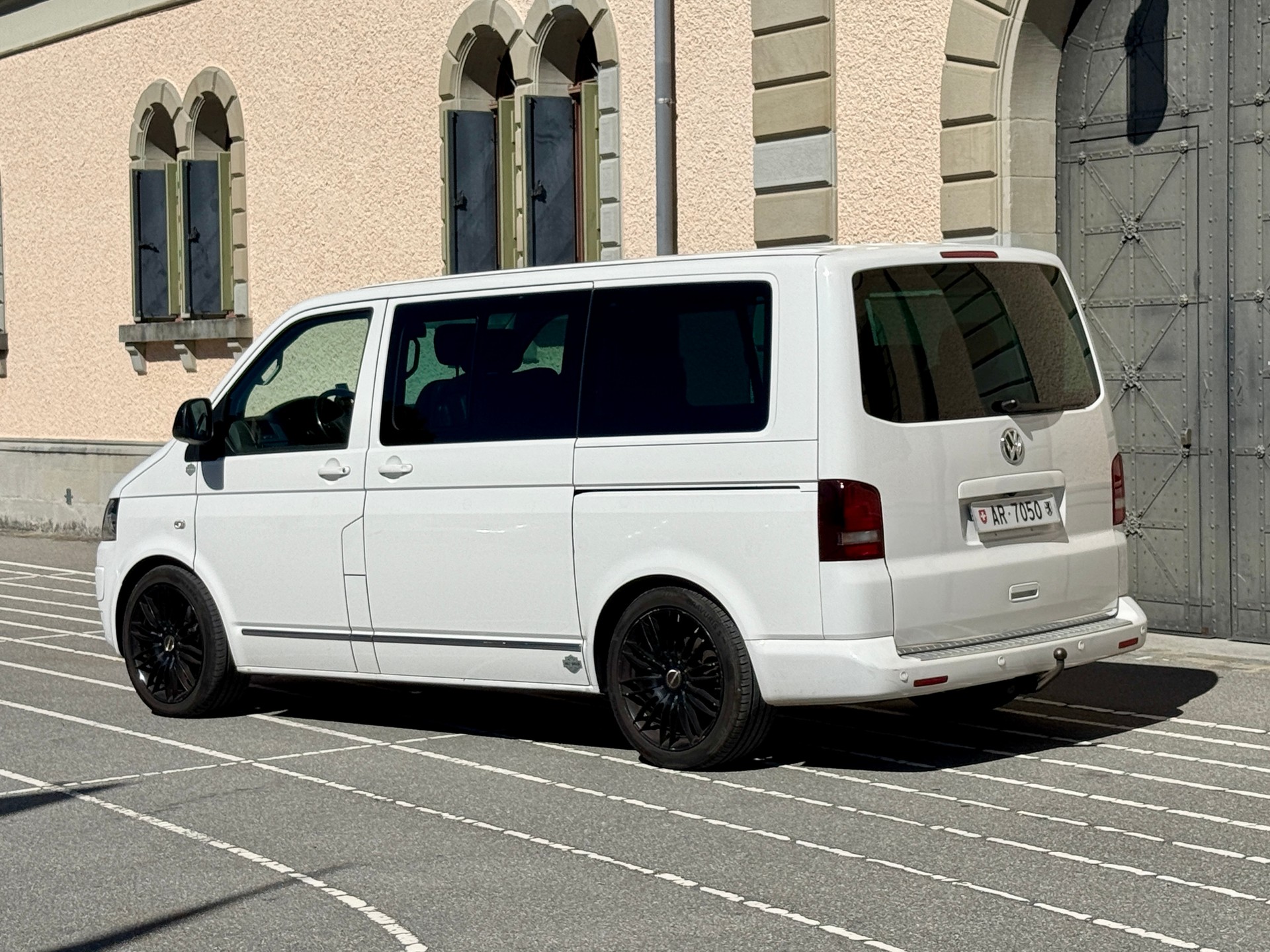 VW VW T5.2 Multivan Highline 2.0 BiTDI 4Motion DSG – 7-Sitzer – Austauschmotor-image-1