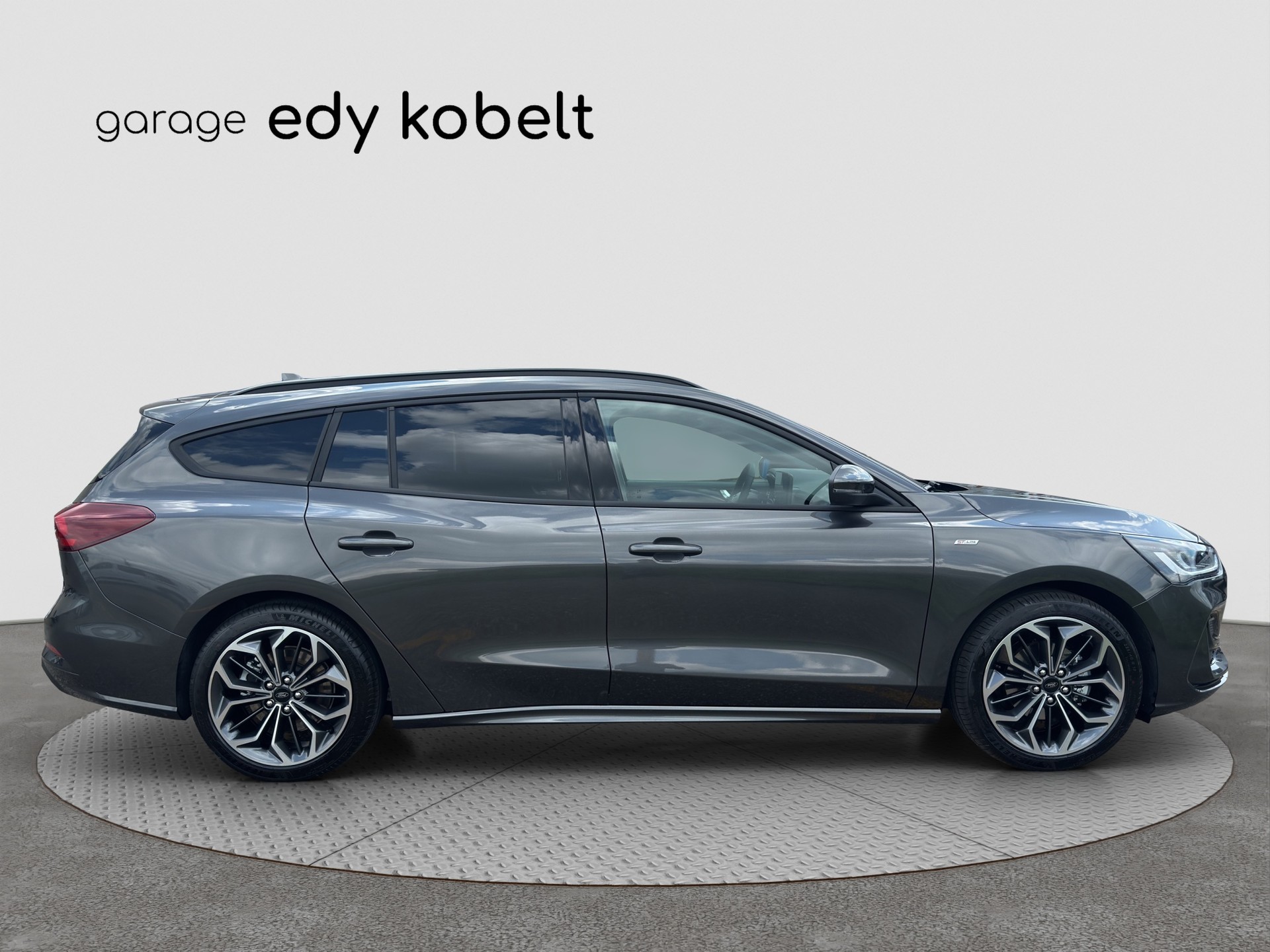 FORD Focus 1.0 MHEV ST-Line X Automat-image-19