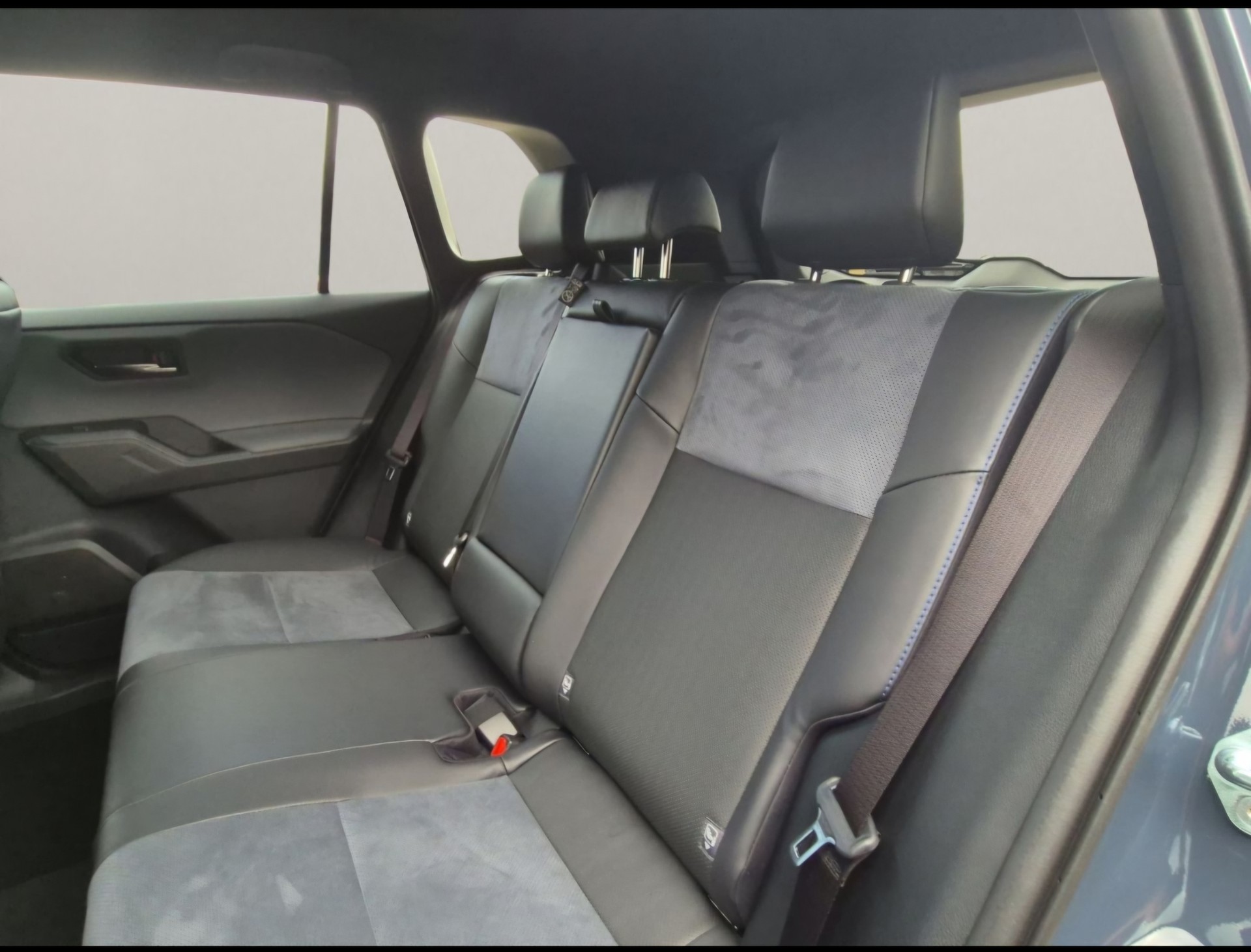 TOYOTA RAV-4 2.5 HSD GR Sport e-CVT 4WD đ„8-fachđ„-image-5