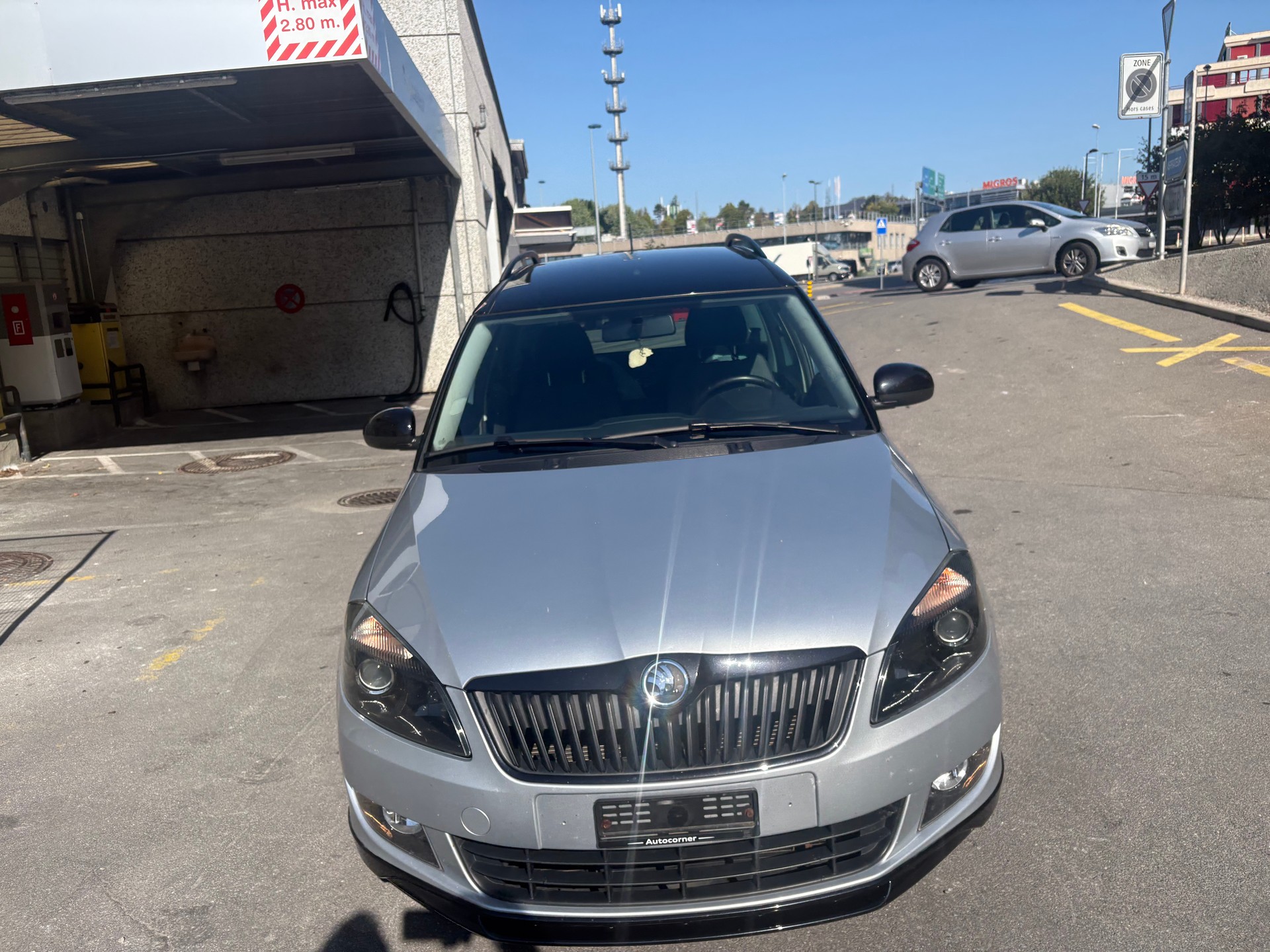 SKODA Roomster 1.2 TSI Noire-image-1