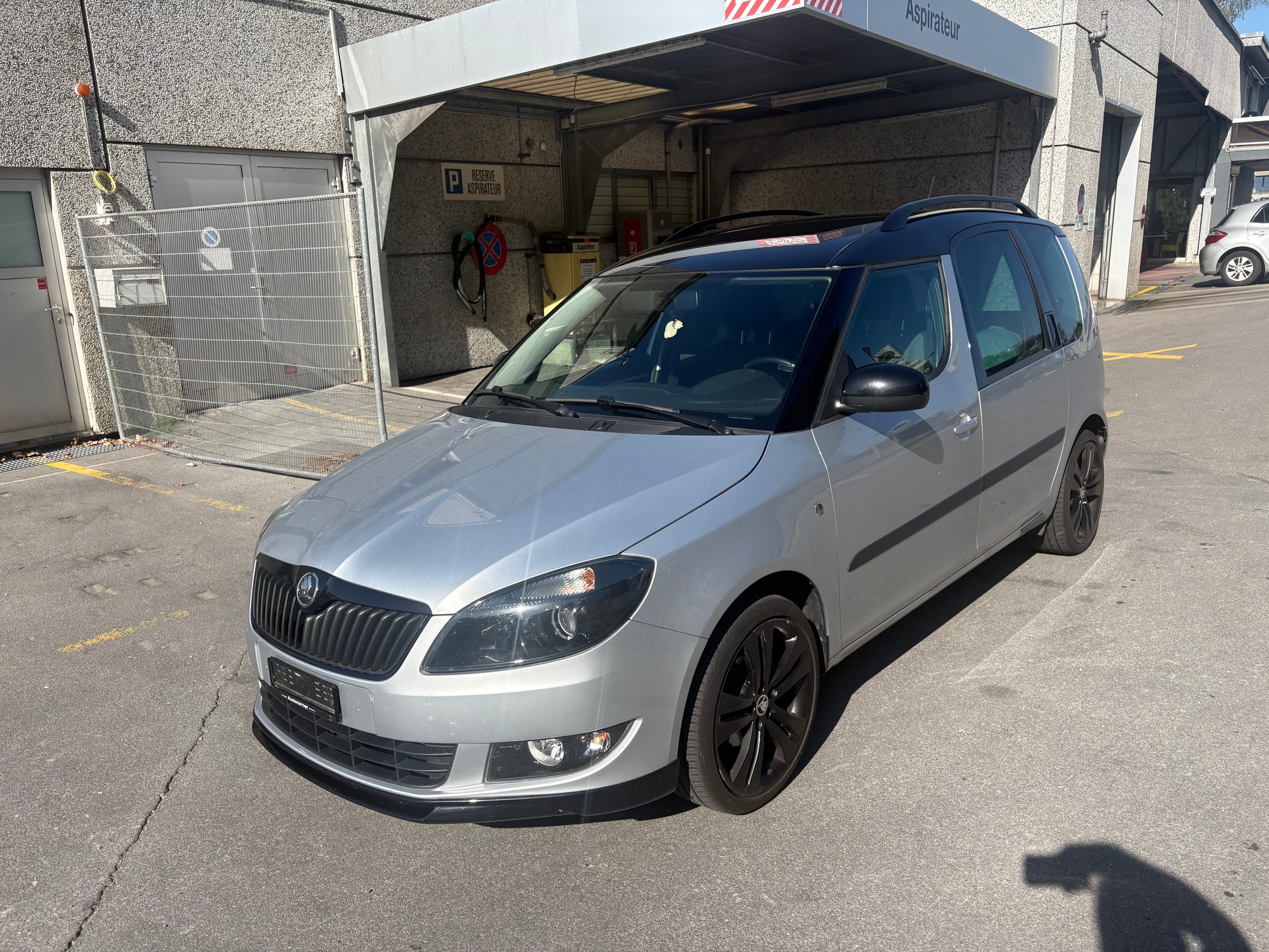 SKODA Roomster 1.2 TSI Noire