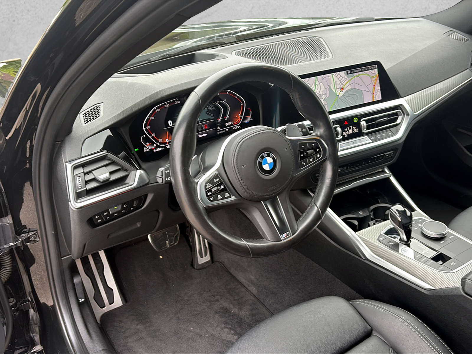 BMW 320d xDrive 48V Touring M Sport Steptronic-image-5
