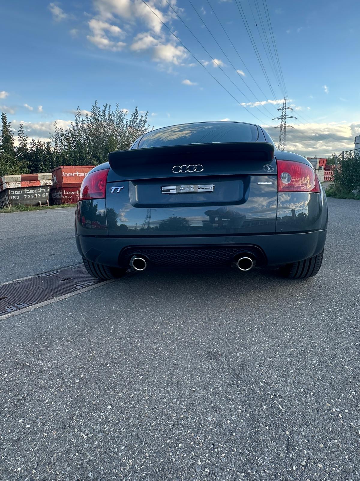 AUDI TT Coupé 3.2 quattro-image-9