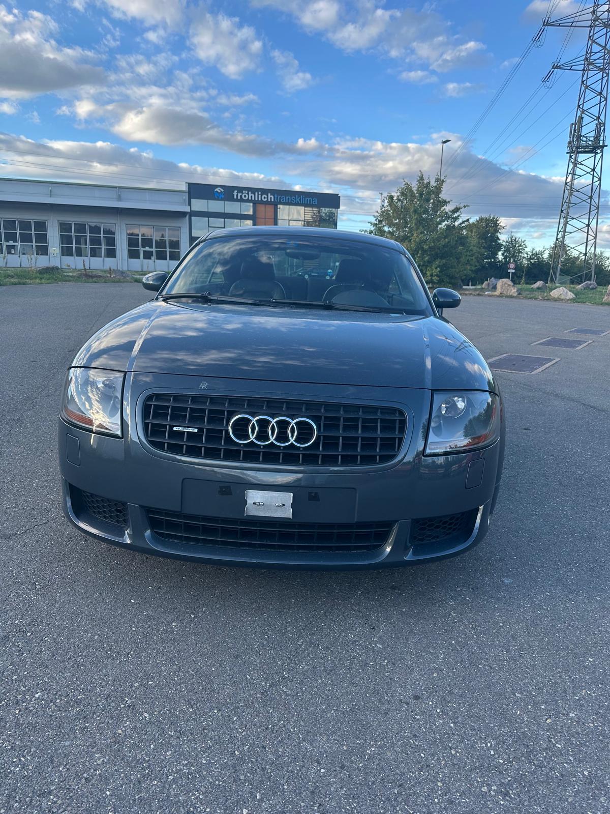 AUDI TT Coupé 3.2 quattro — slika 1