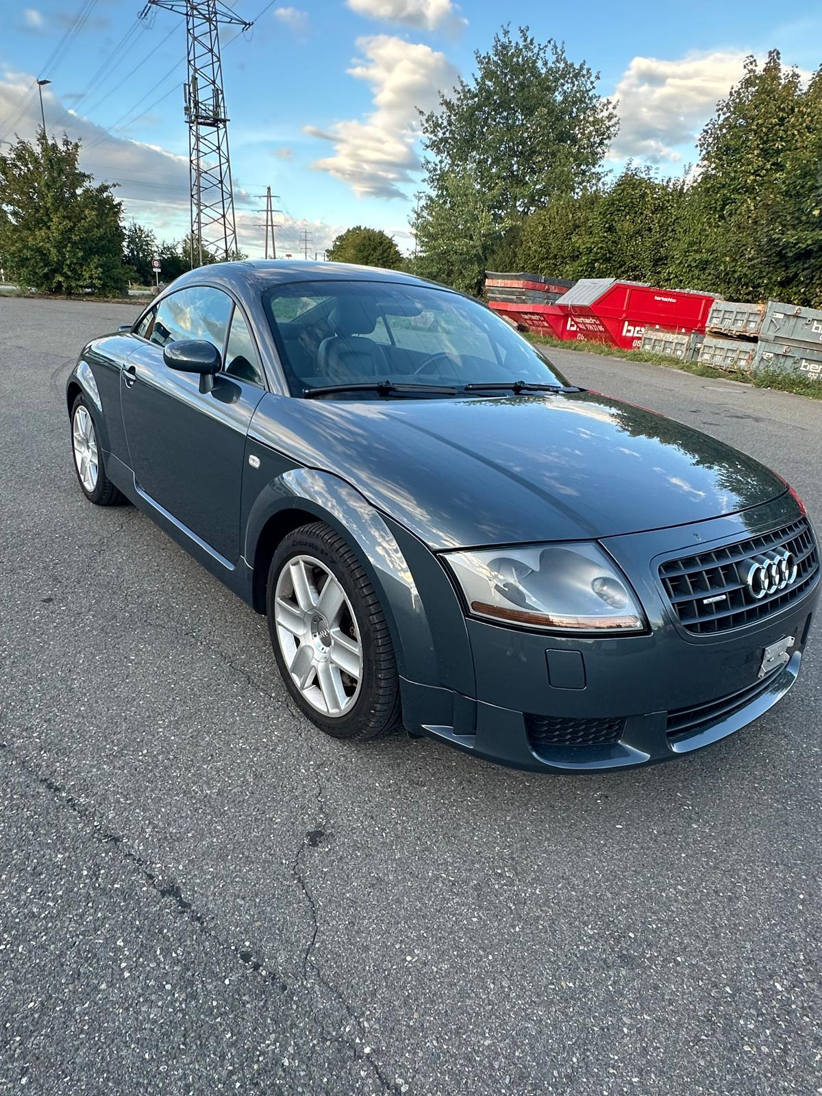 AUDI TT Coupé 3.2 quattro-image-5