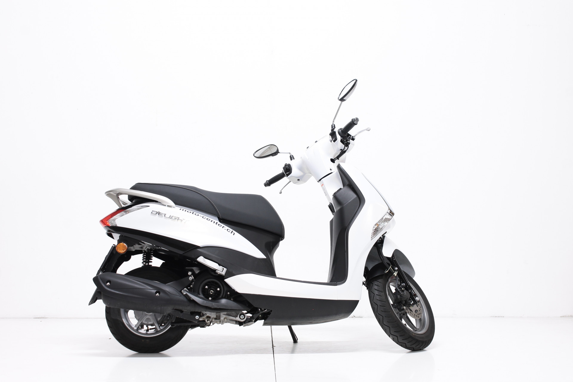 YAMAHA LTS 125 Delight-showroom-element-1