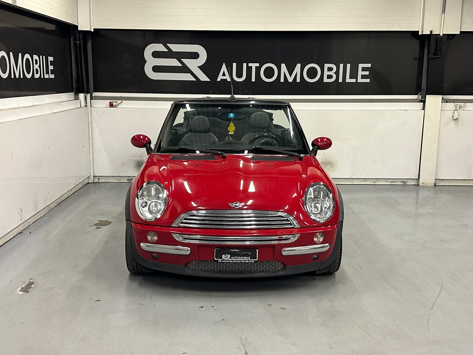 MINI Cooper Cabriolet-image-4