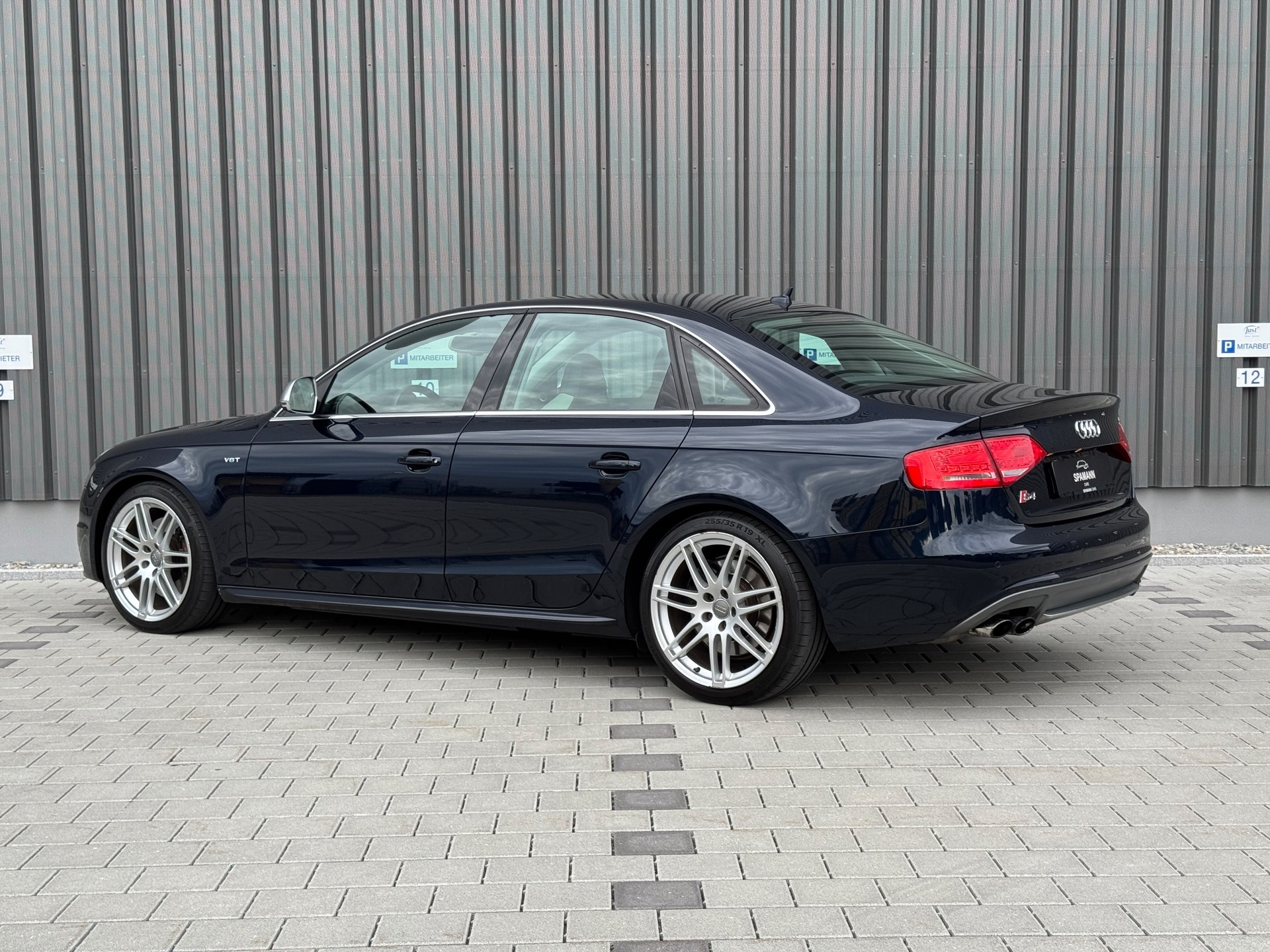 AUDI S4 Limousine 3.0 TFSI quattro S-tronic-image-4