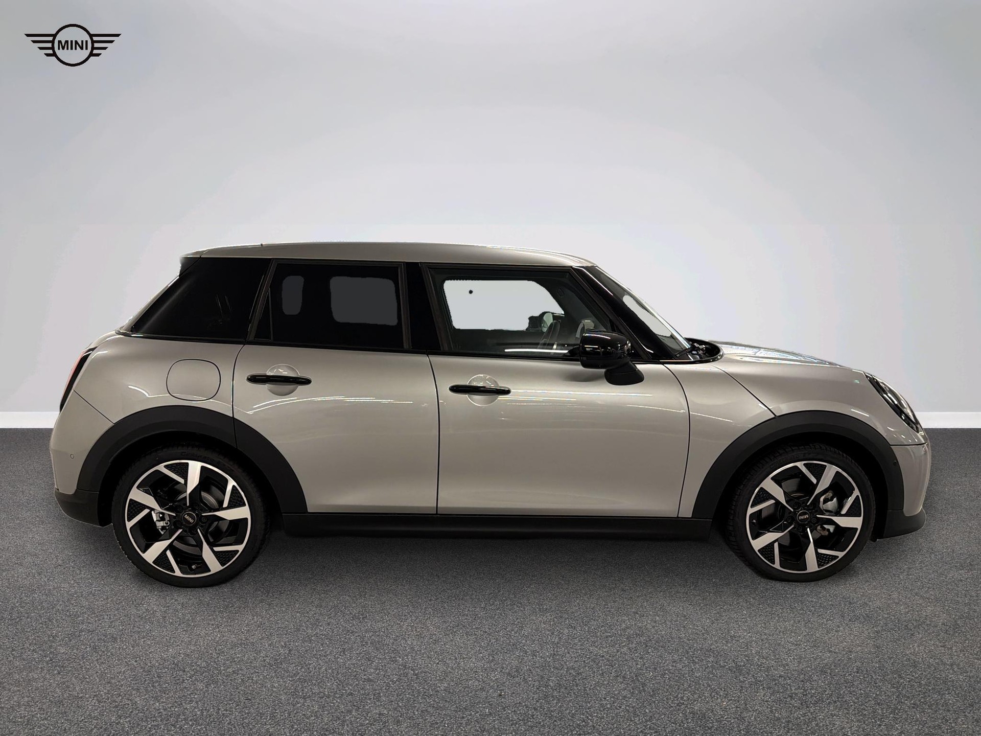 MINI Cooper 5 door C-image-2